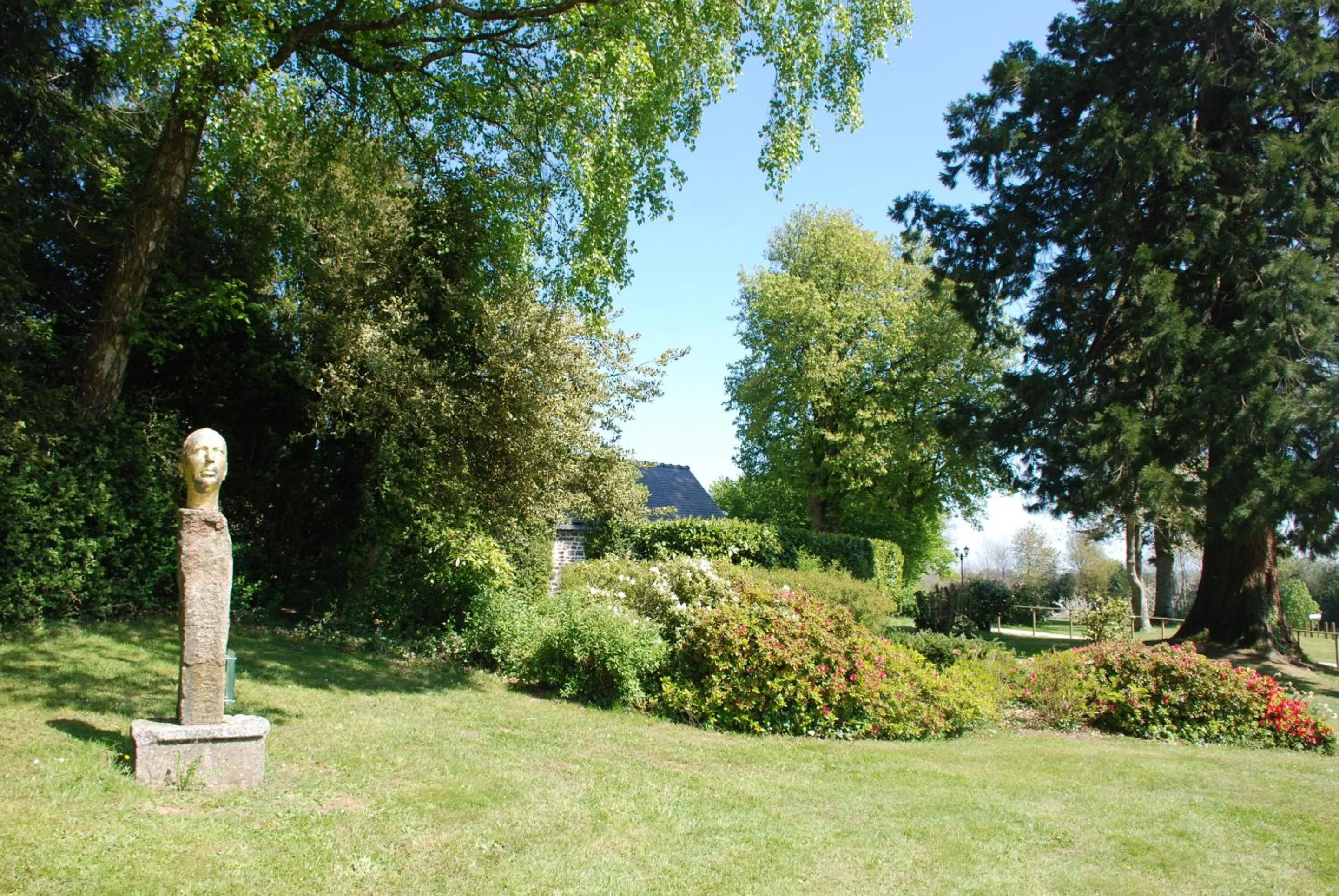 Property building in Château du Bourg