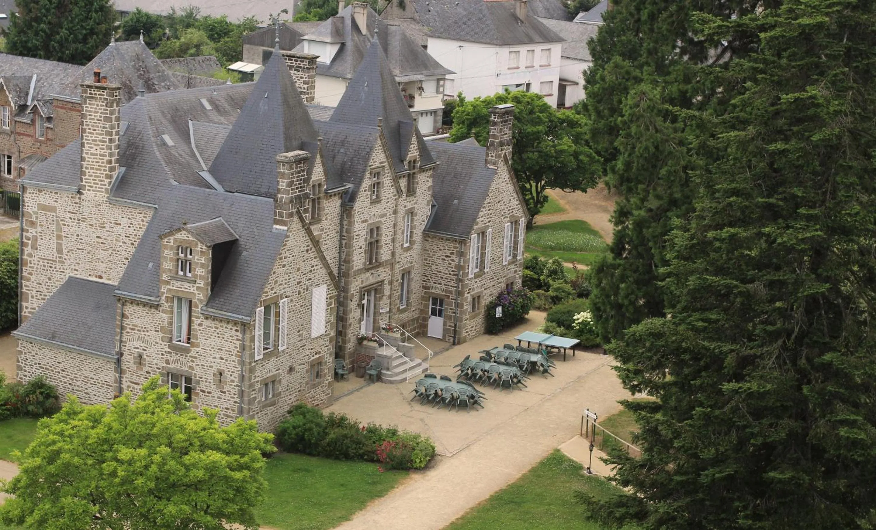 Property building in Château du Bourg