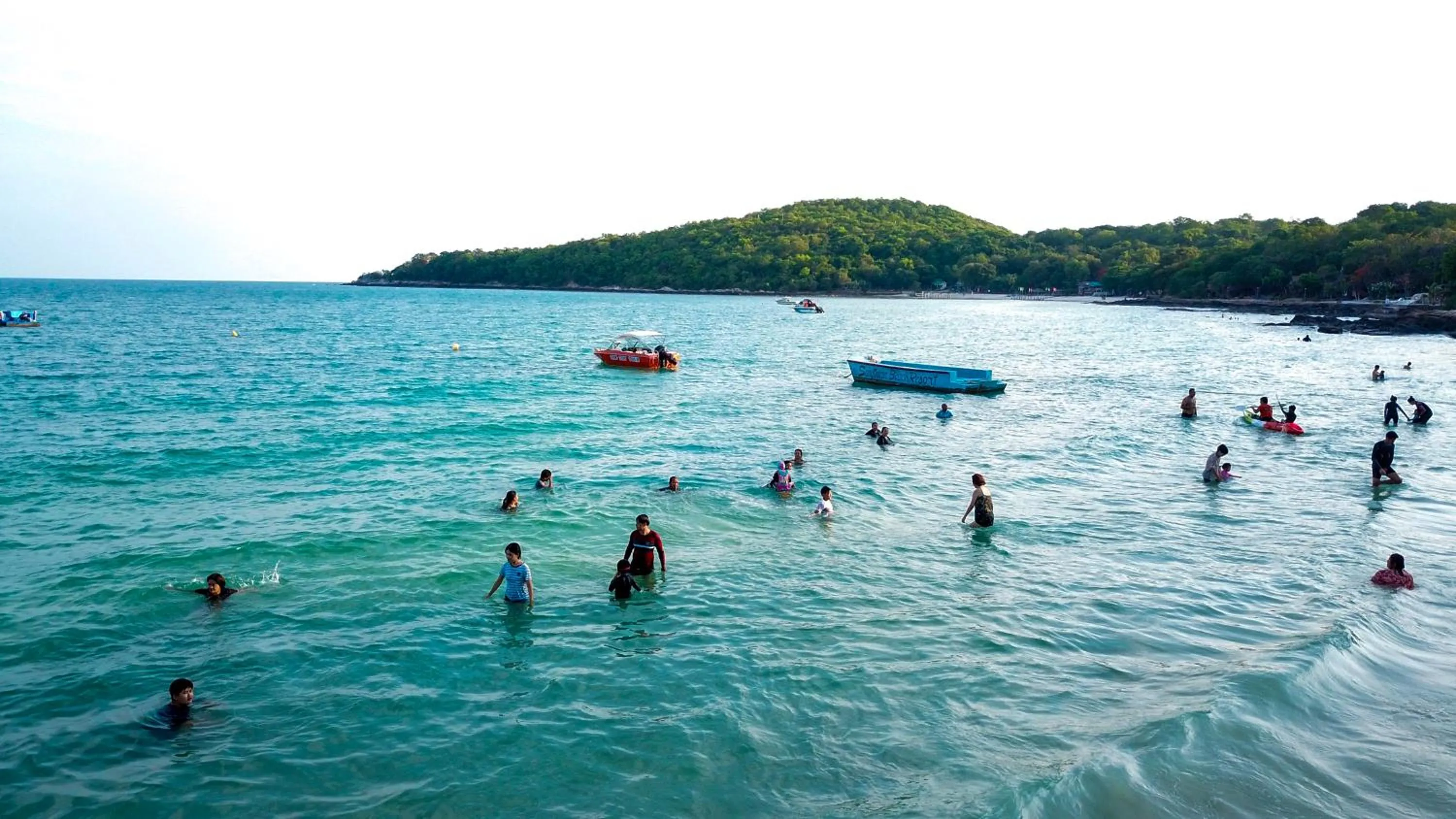 Beach in Sangthian Beach Resort