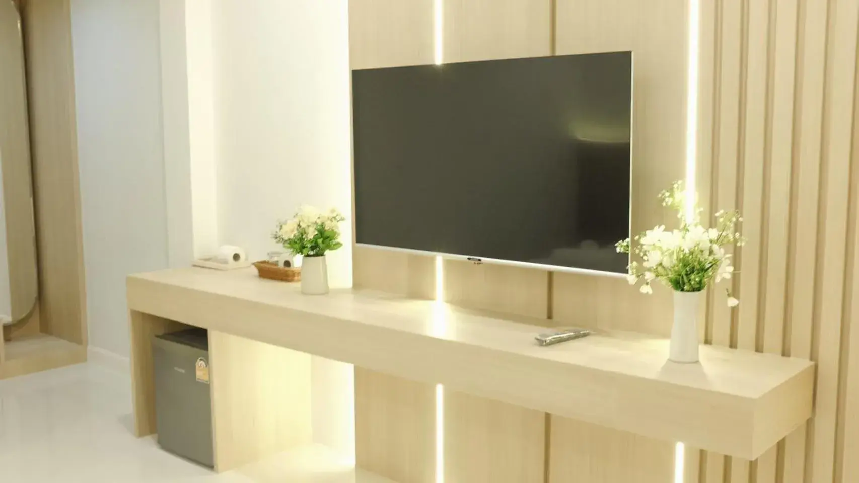 Deluxe Room in Sangthian Beach Resort Deluxe Room in Sangthian Beach Resort