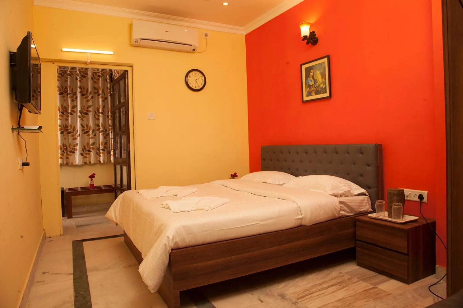 Bed in Om Sai Villa Guesthouse