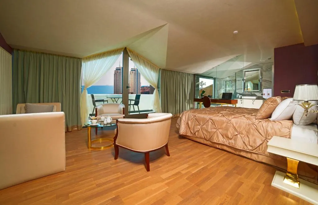 Bed in Taba Luxury Suites and Hotel