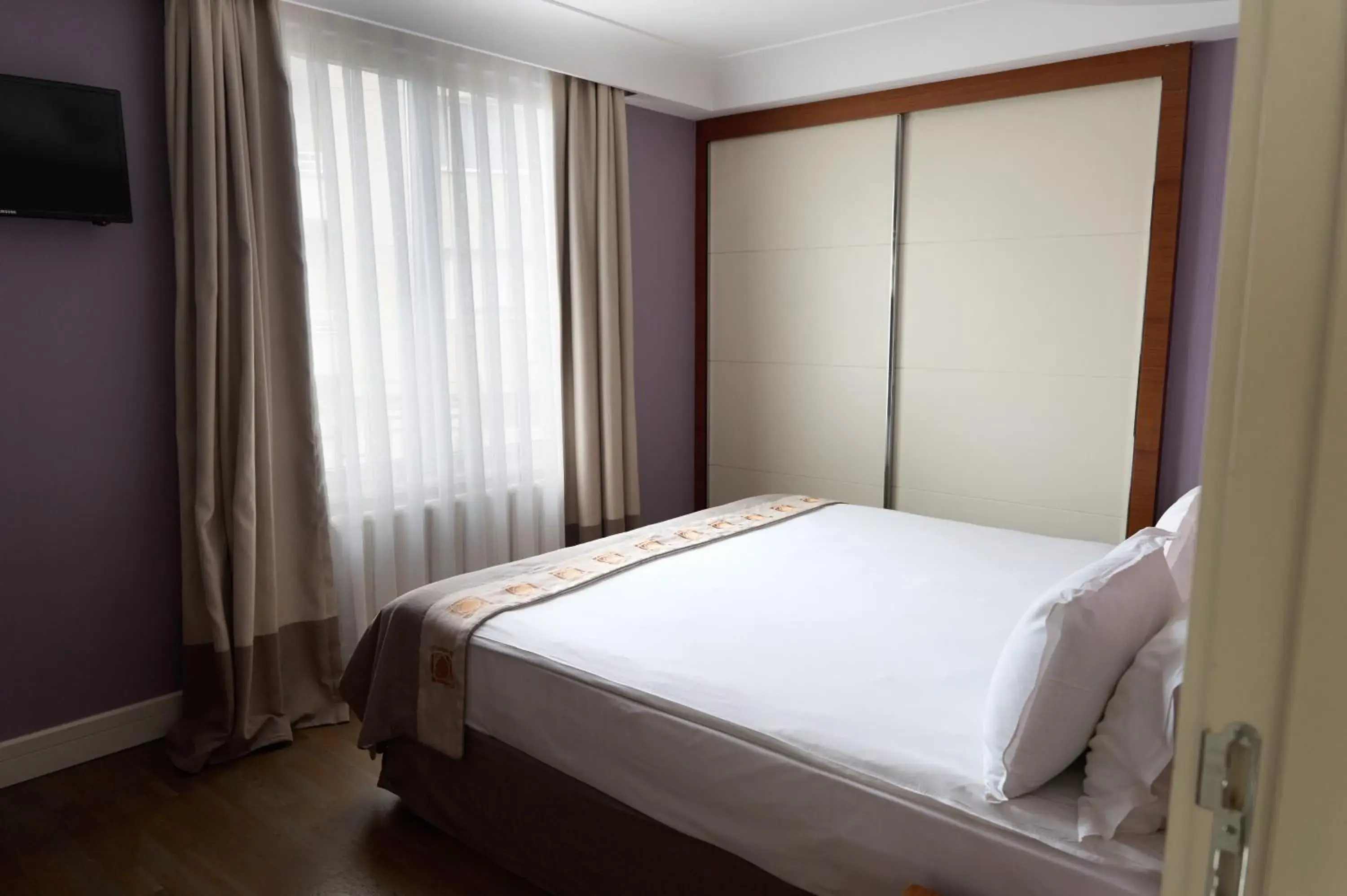 Bed in Taba Luxury Suites and Hotel Bed in Taba Luxury Suites and Hotel