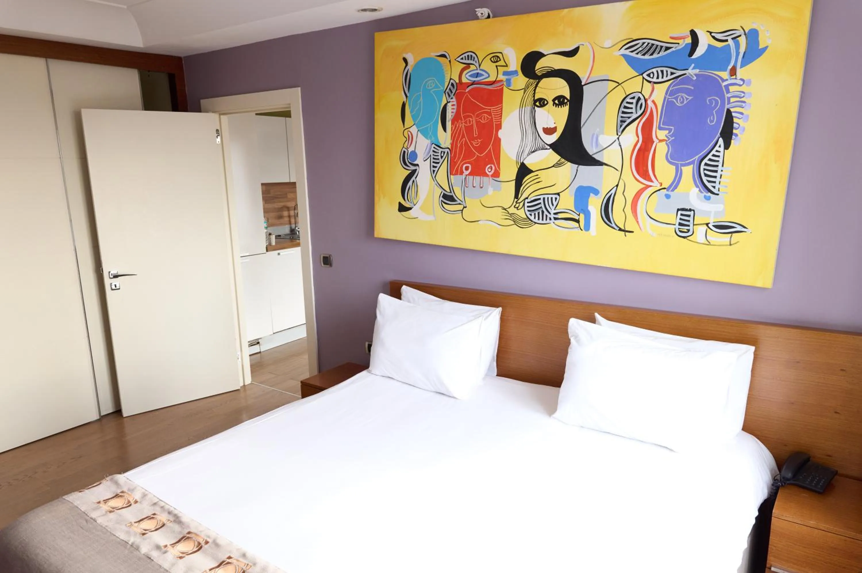 Bed in Taba Luxury Suites and Hotel