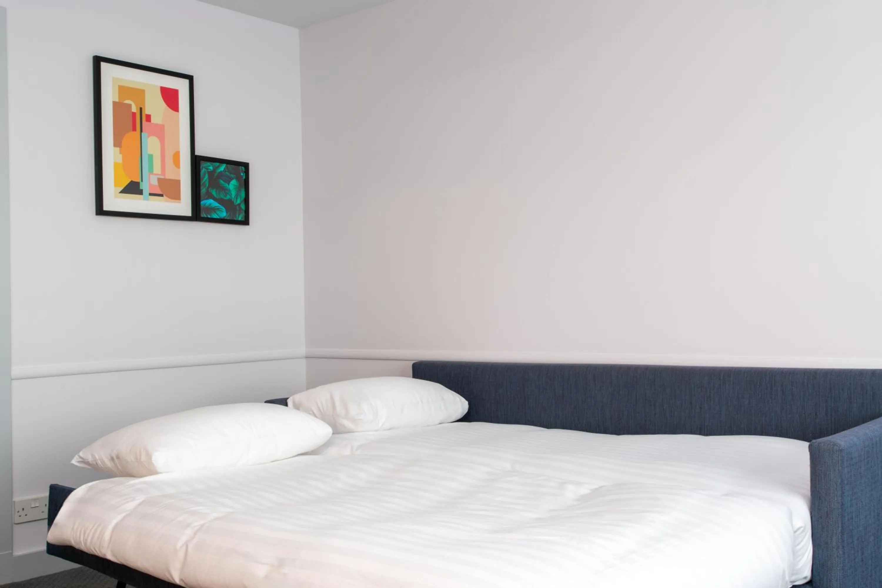 Bed in Holiday Inn Bristol Filton by IHG