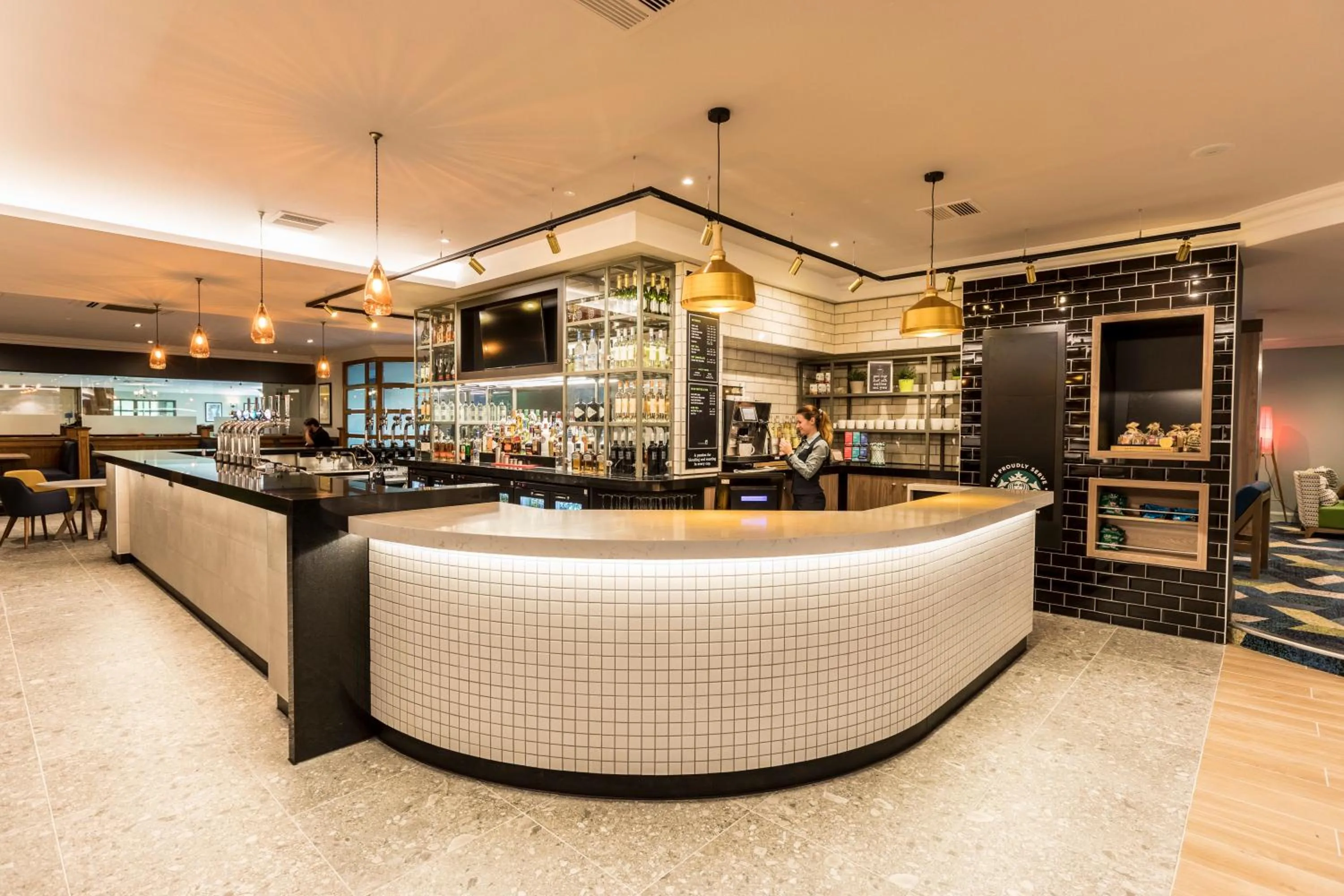 Lounge or bar in Holiday Inn Bristol Filton by IHG