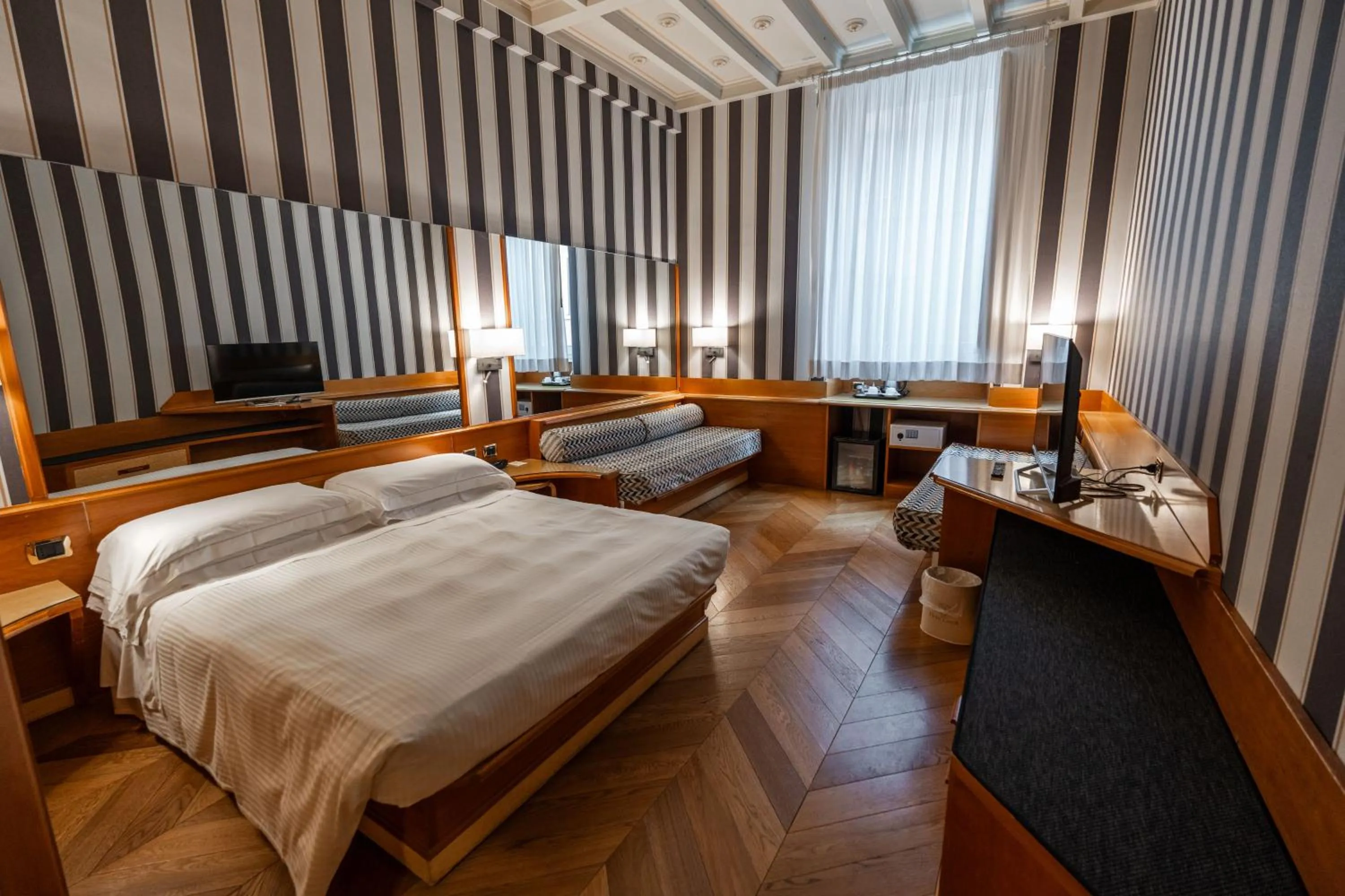 Bedroom, Bed in Hotel S. Anna