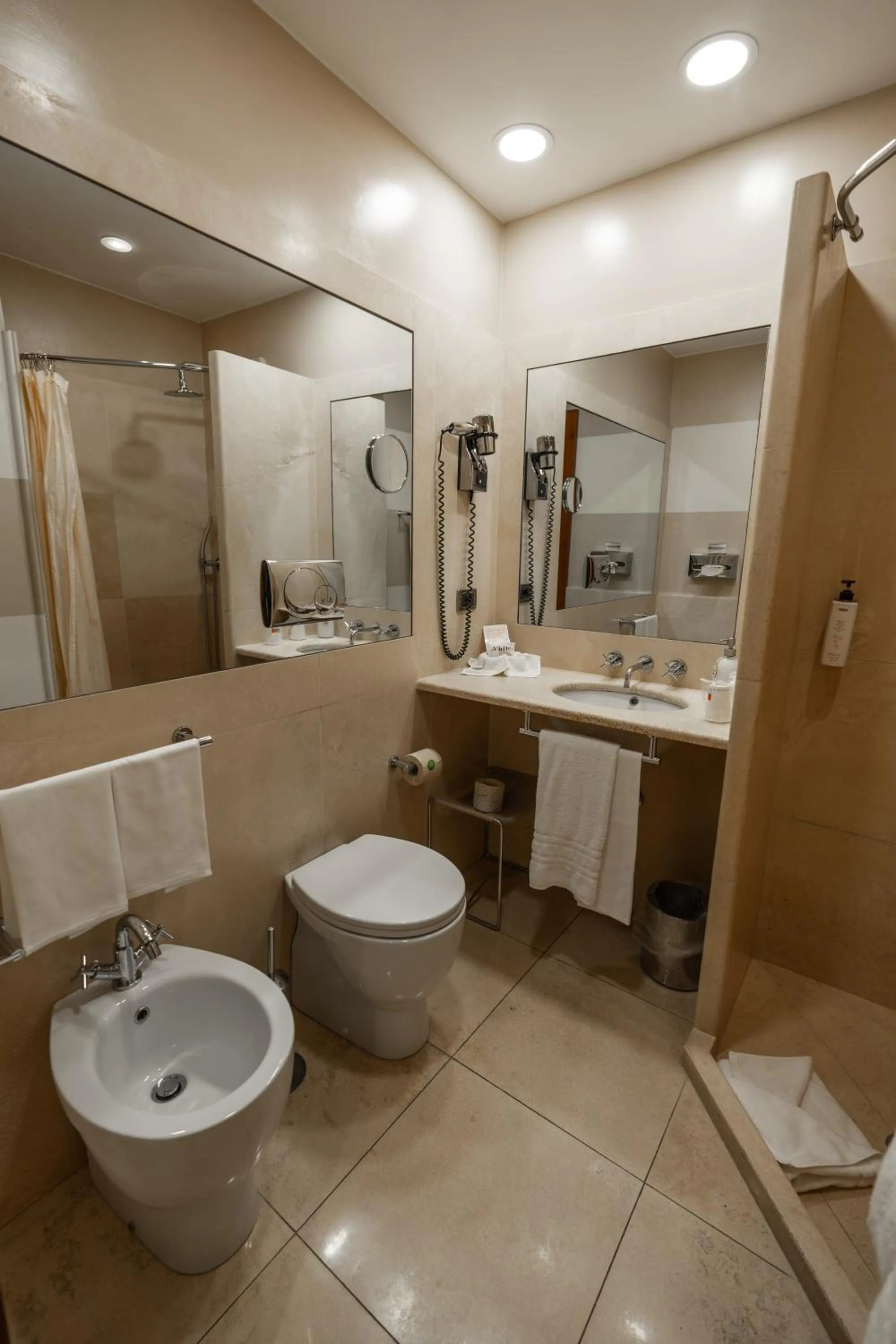 Bathroom in Hotel S. Anna