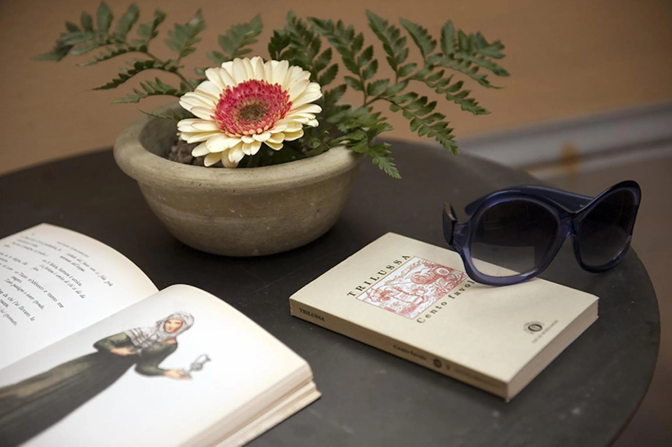 Decorative detail in Hotel S. Anna