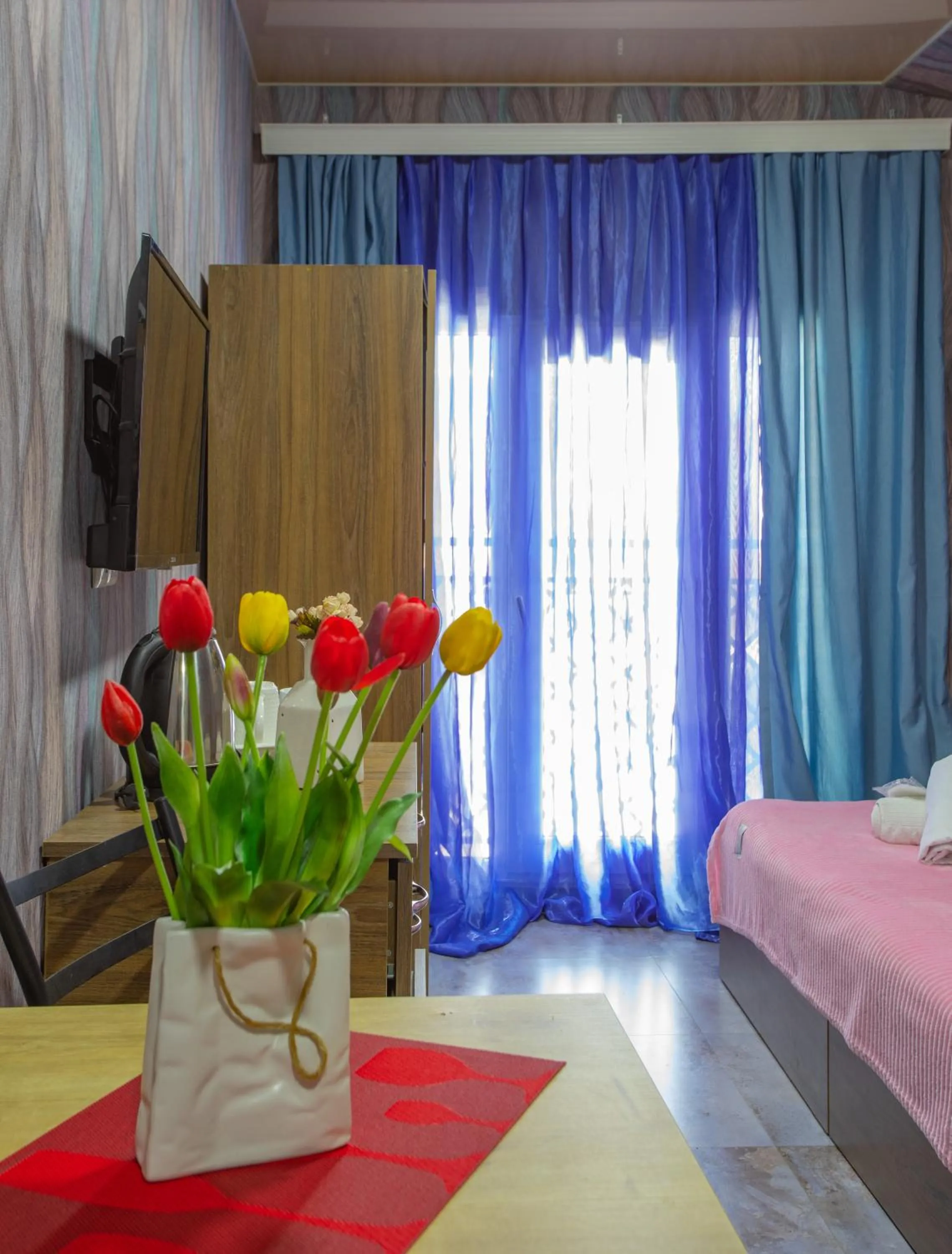 Twin Room in Hotel Homeland