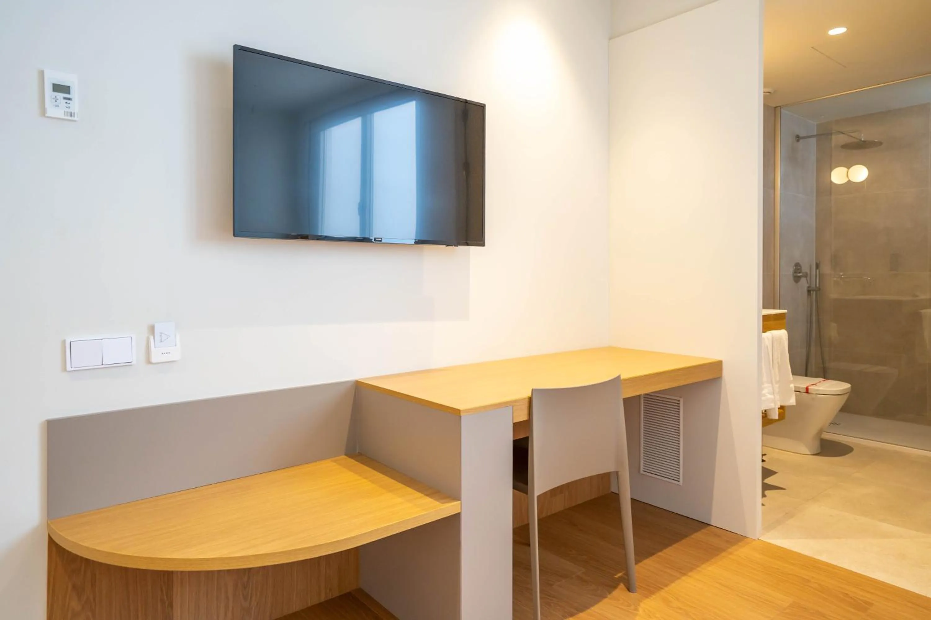 Photo of the whole room in Teide Rooms