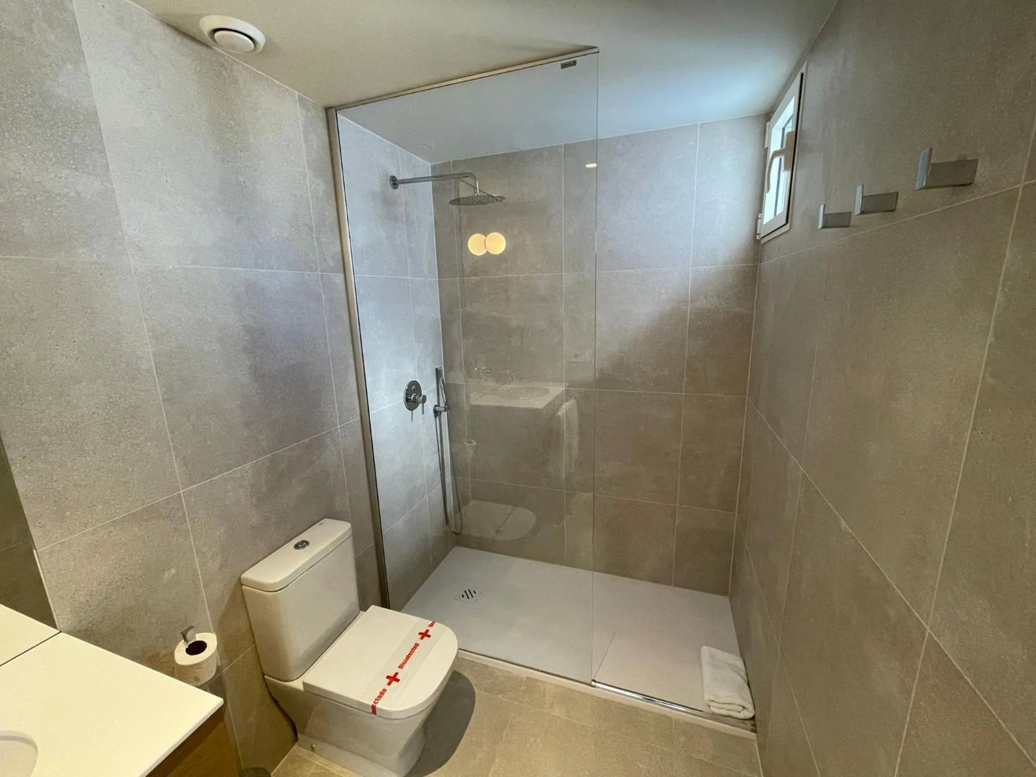 Bathroom in Teide Rooms