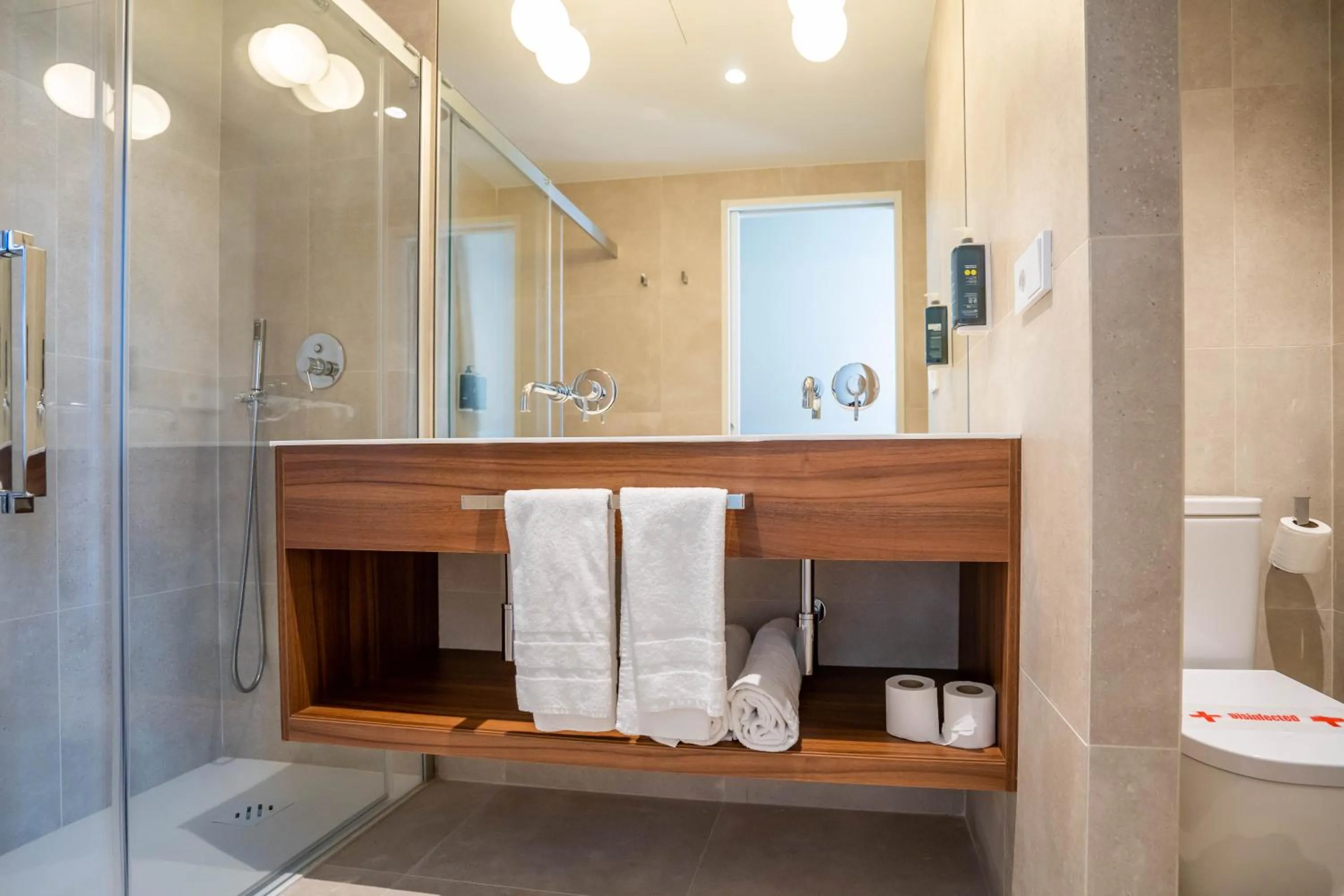 Shower in Teide Rooms