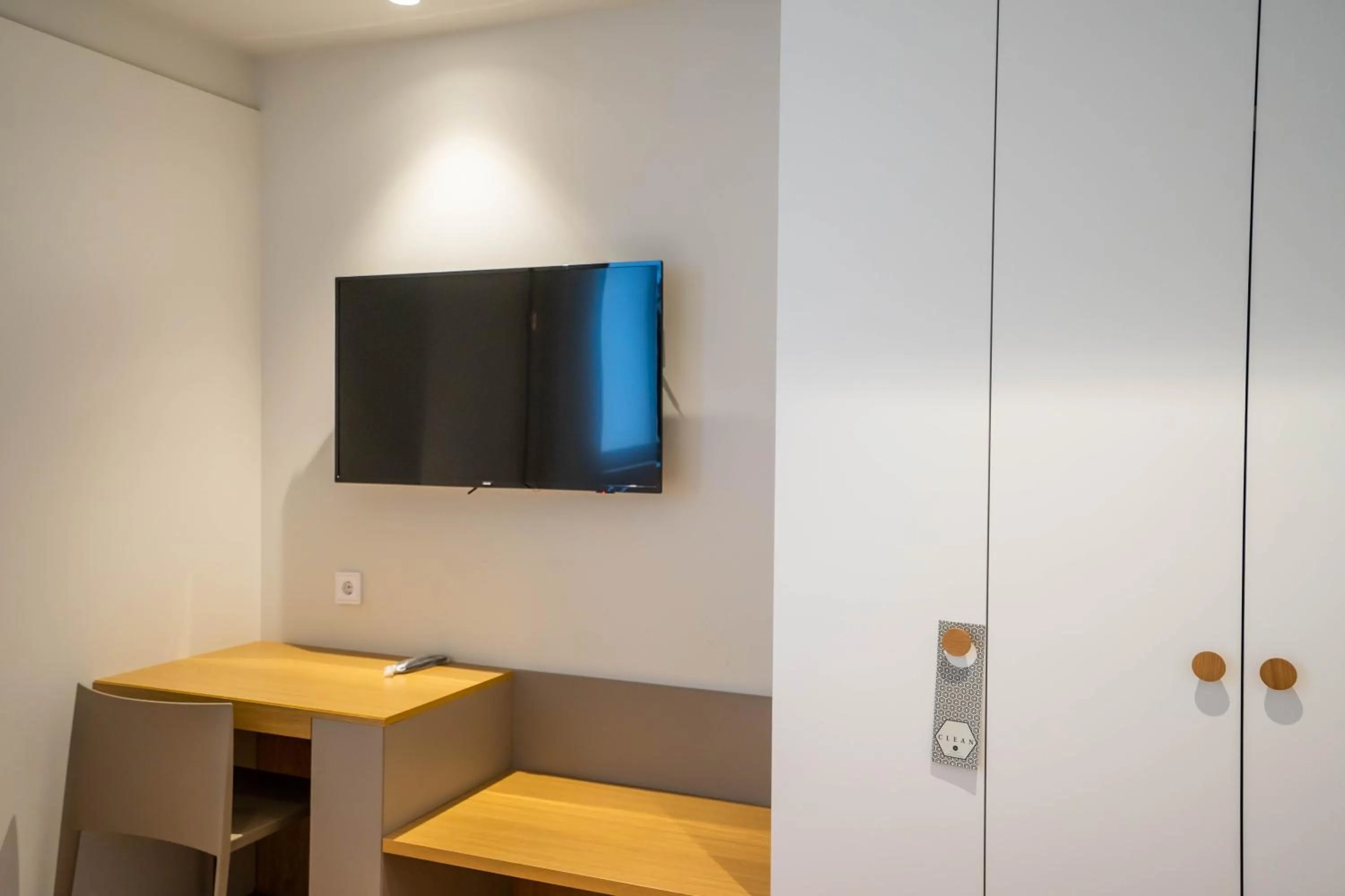 TV and multimedia in Teide Rooms