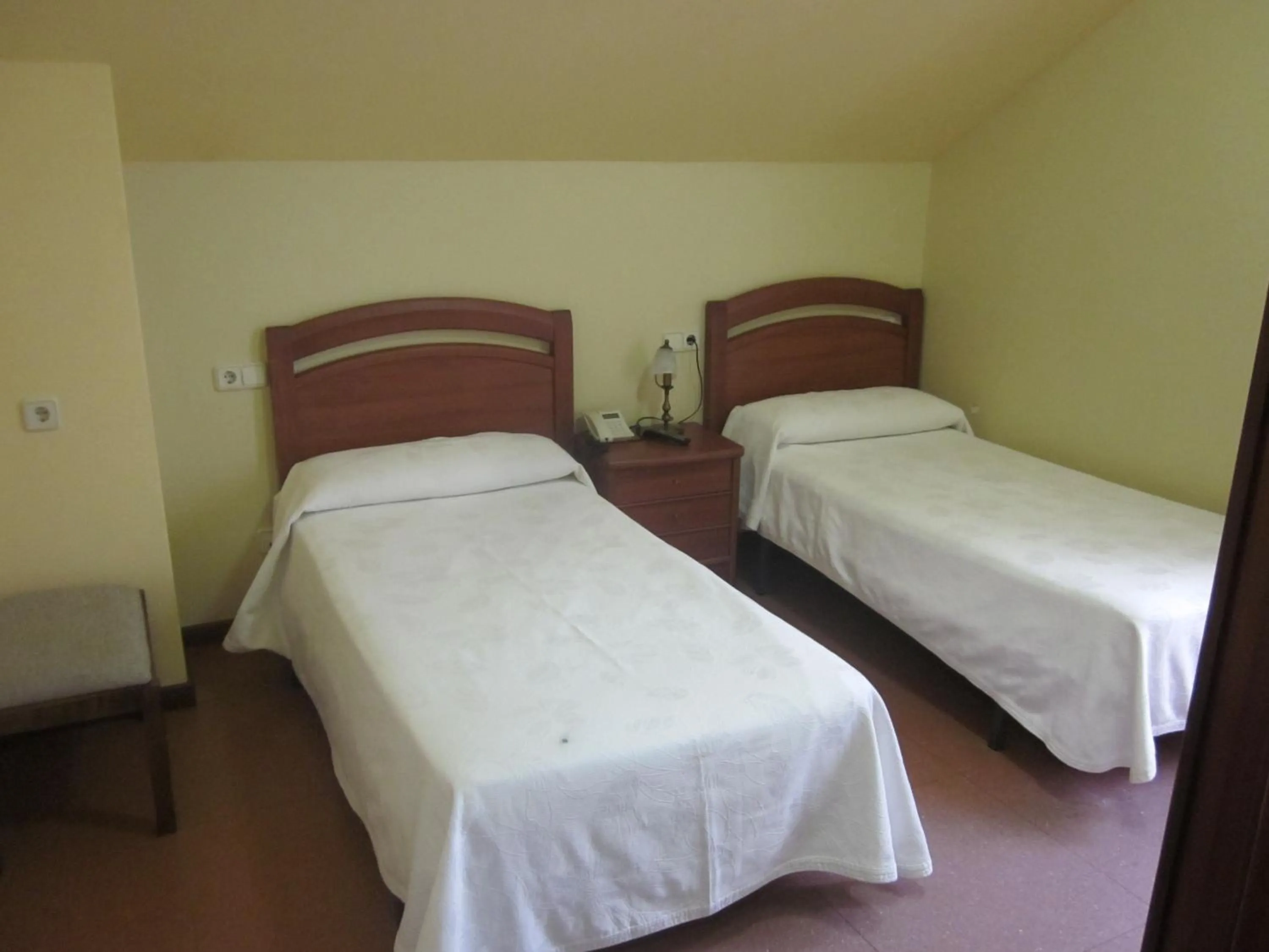 Photo of the whole room, Bed in Hotel Restaurante Loureiro