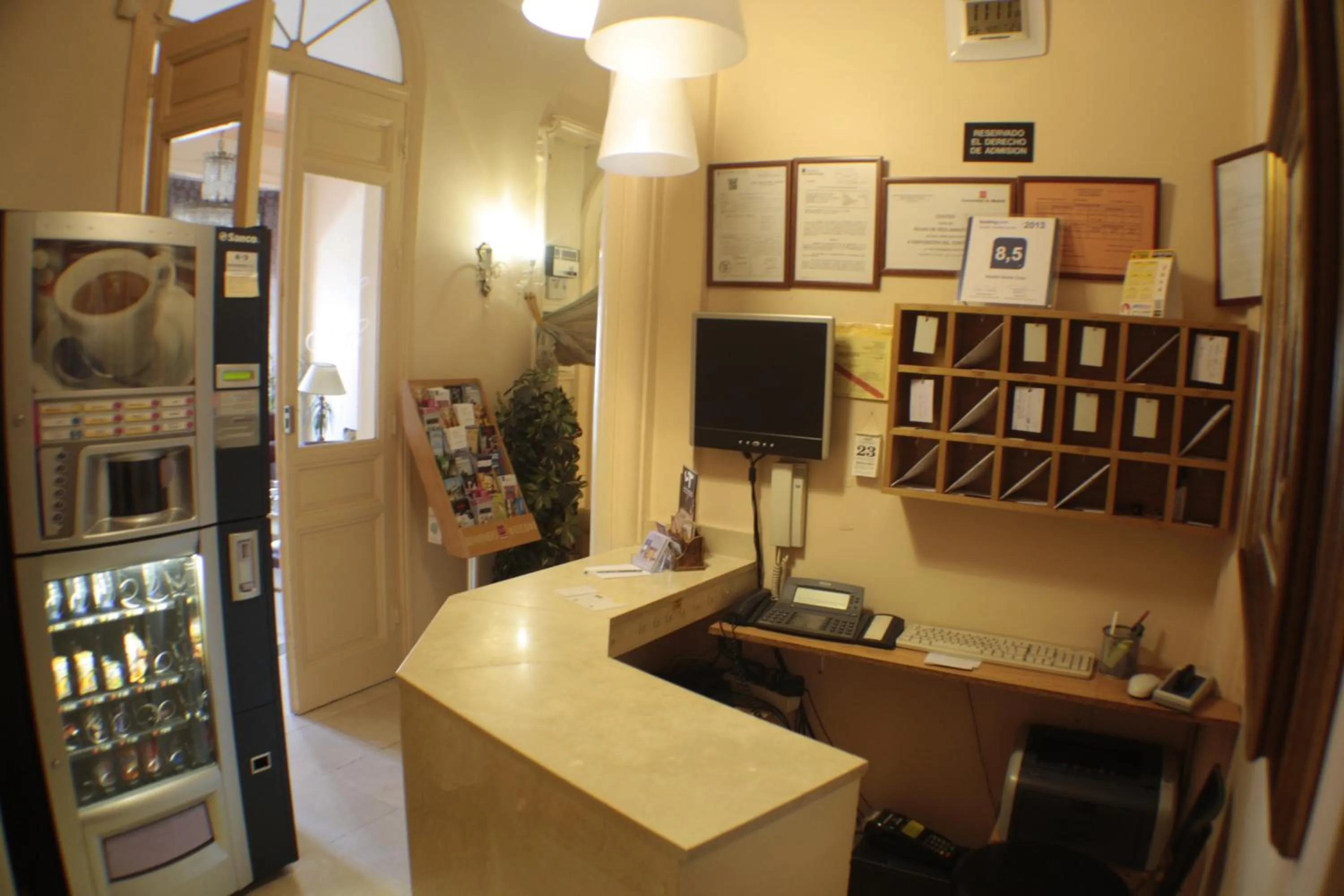 Lobby or reception in Hostal Santa Cruz