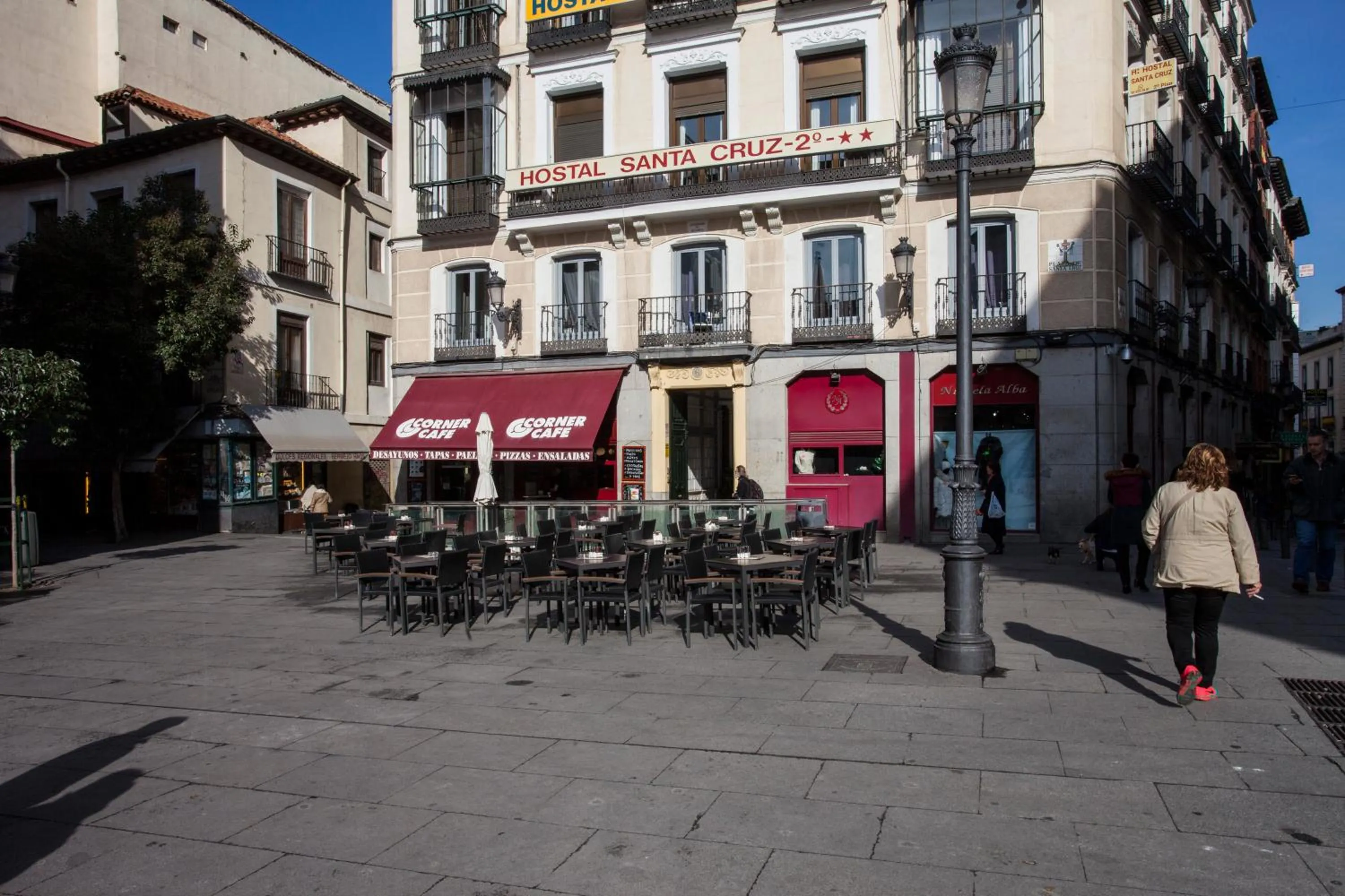 Property building in Hostal Santa Cruz