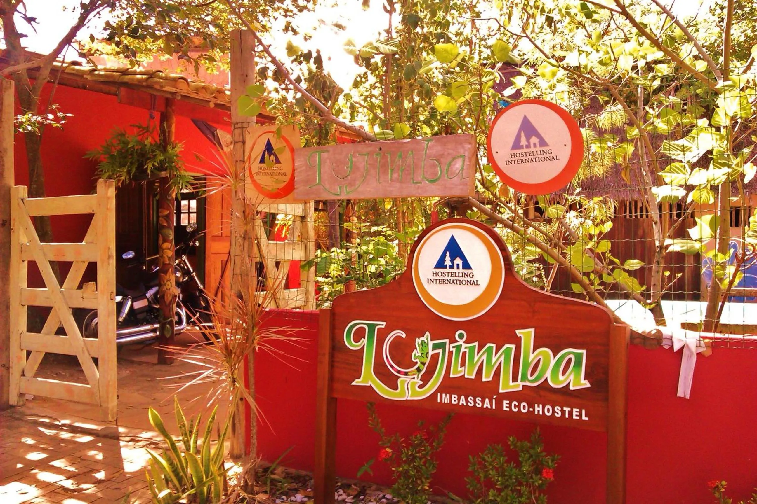 Day in Imbassaí Pousada Hostel Lujimba