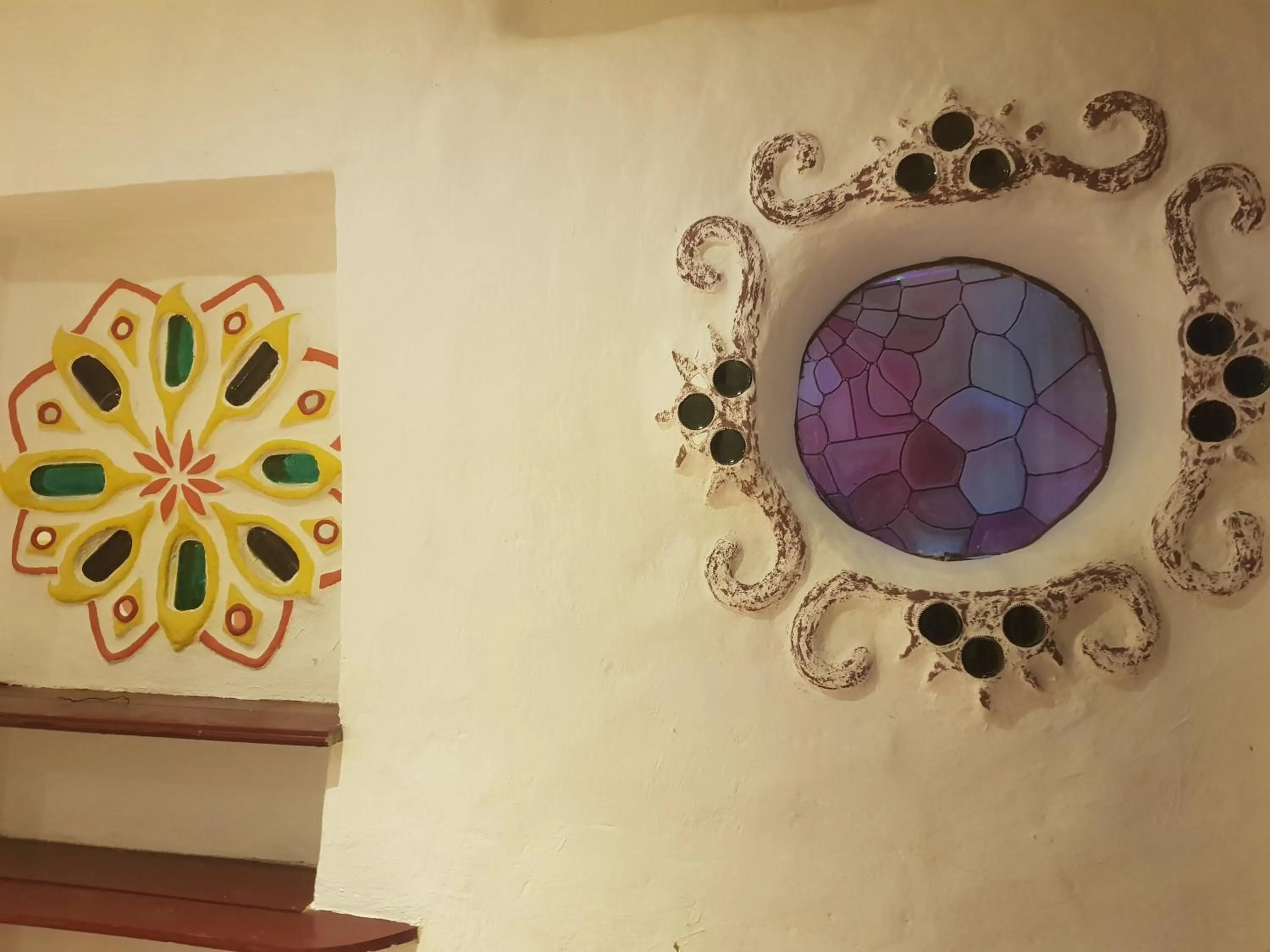 Decorative detail in Imbassaí Pousada Hostel Lujimba