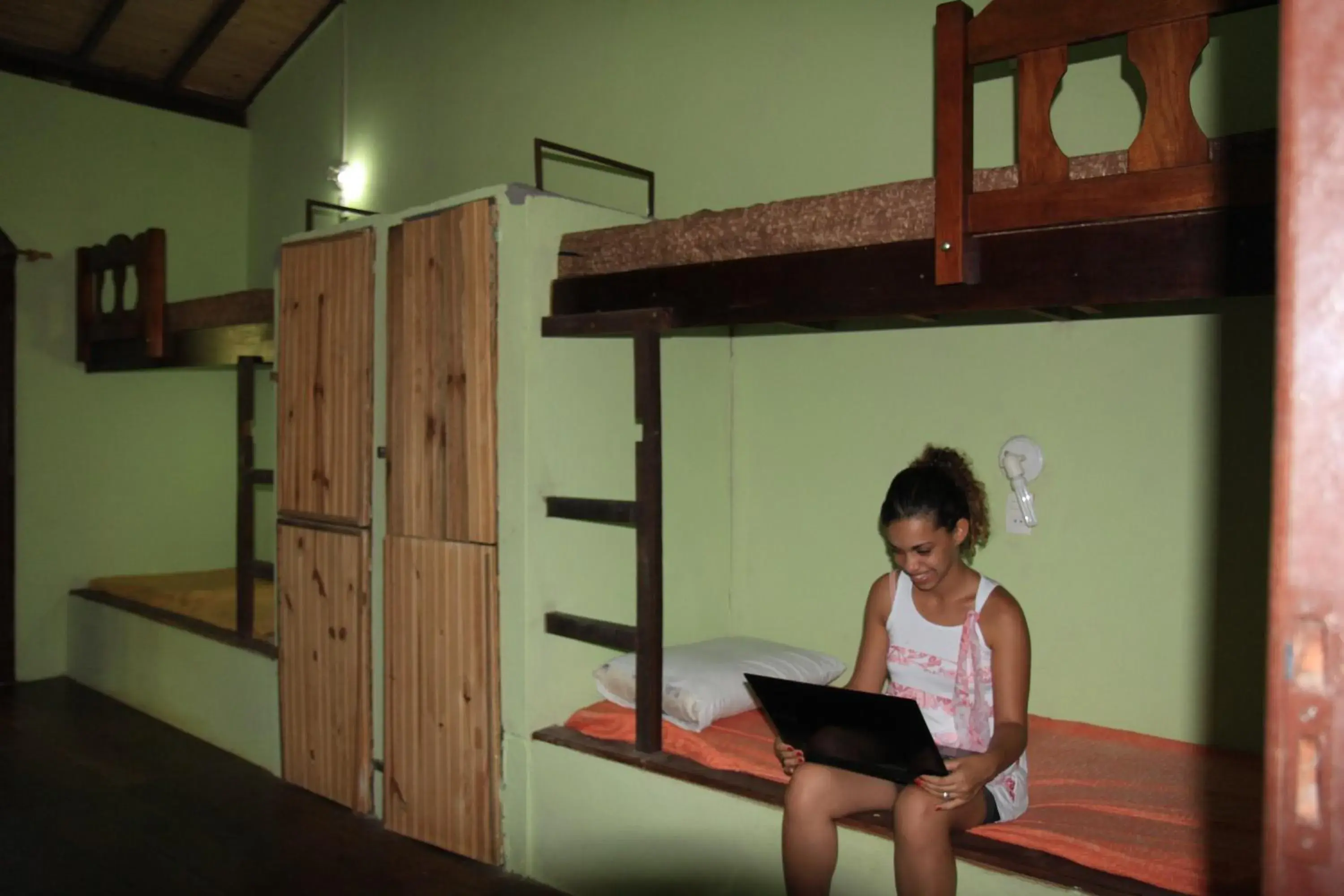 Bed in 6-Bed Female Dormitory Room in Imbassaí Pousada Hostel Lujimba Bed in 6-Bed Female Dormitory Room in Imbassaí Pousada Hostel Lujimba