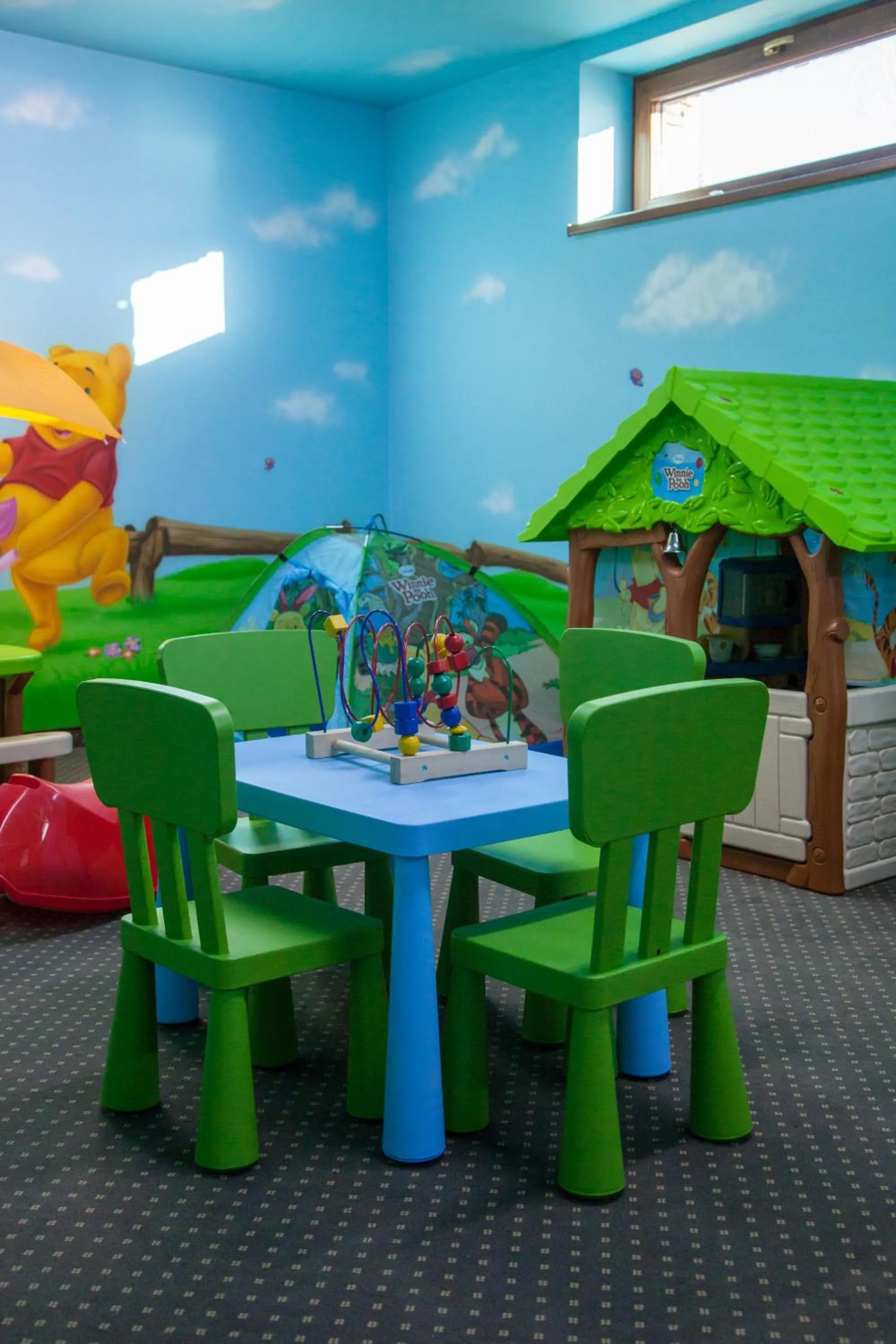 Kids's club in Silverton -sauna,jacuzzi,mini siłownia,bar sezonowy, przyjazny rodzinom