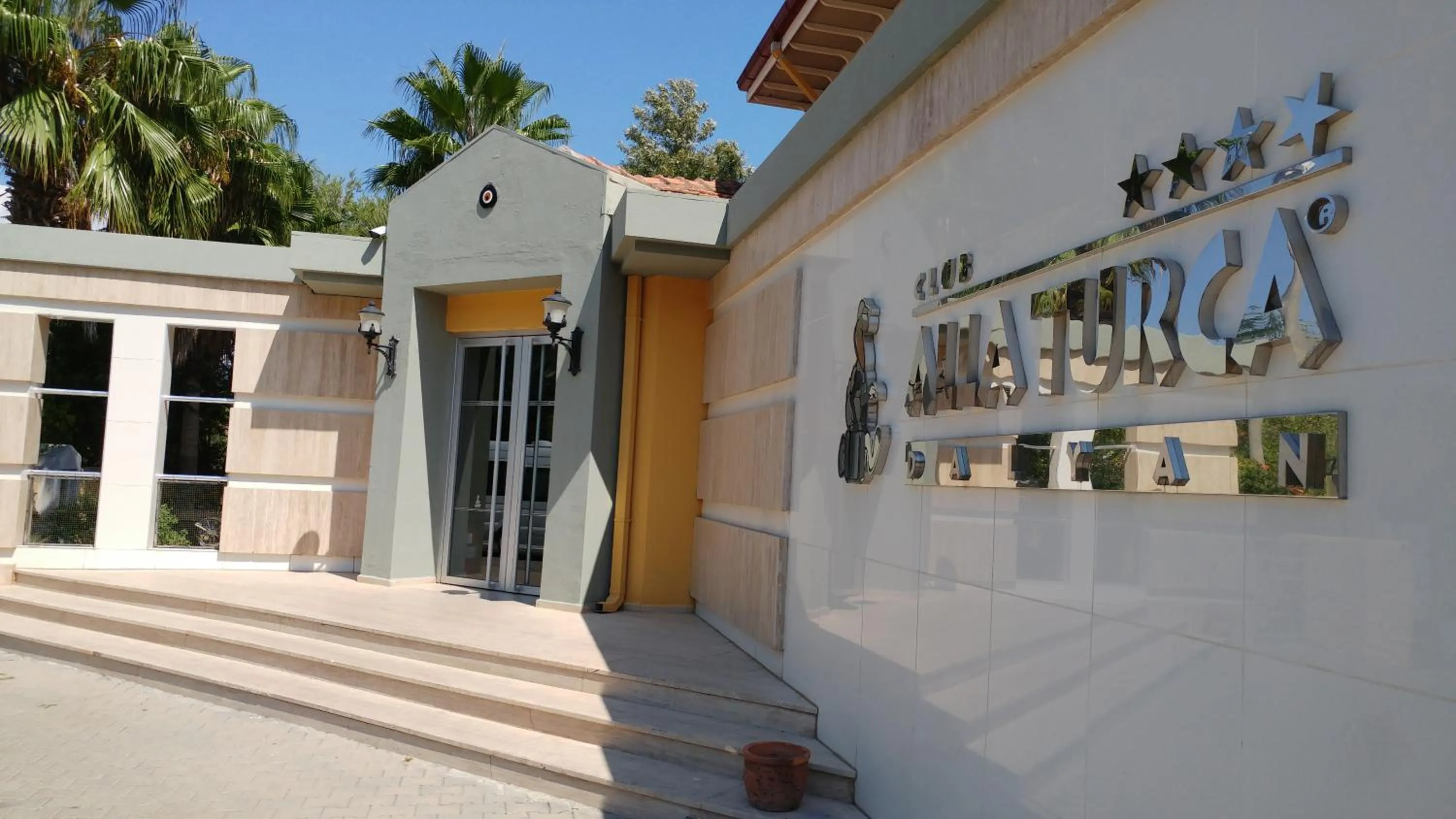 Facade/entrance in Club Alla Turca