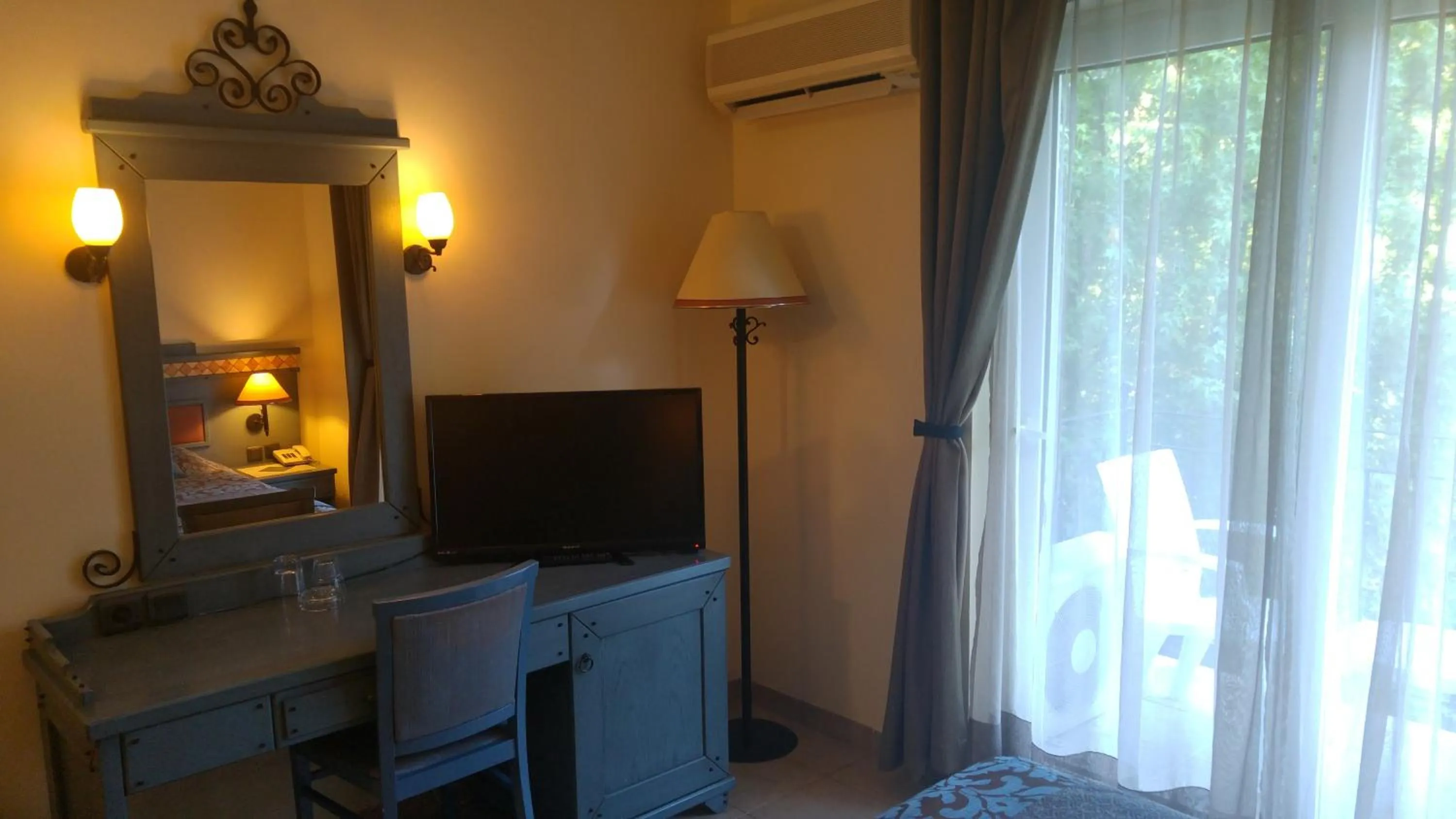 TV and multimedia in Club Alla Turca