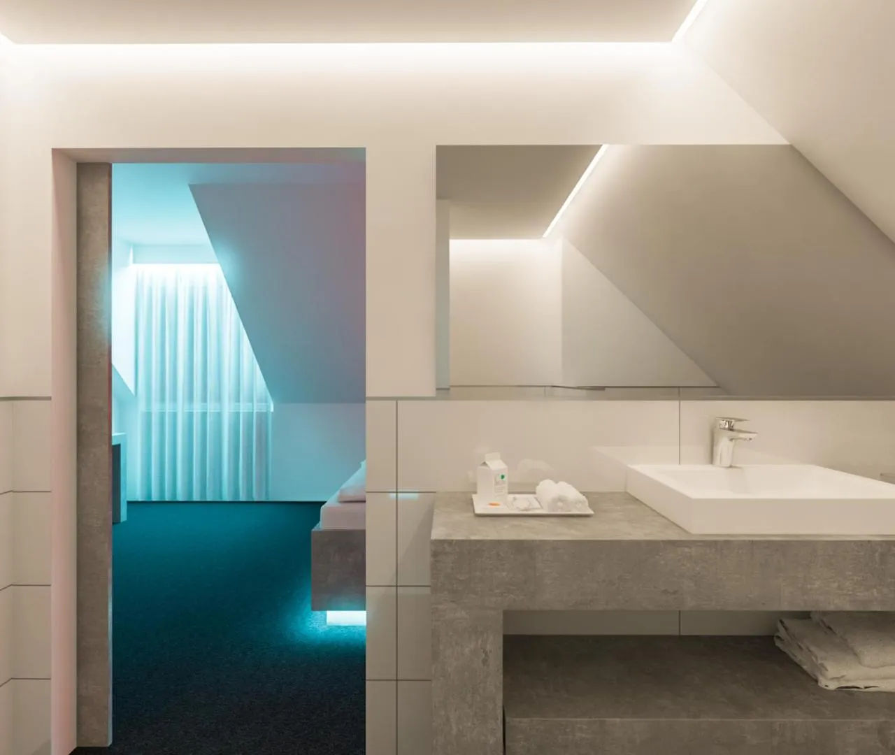 Bathroom in smartel at The Unbrexit