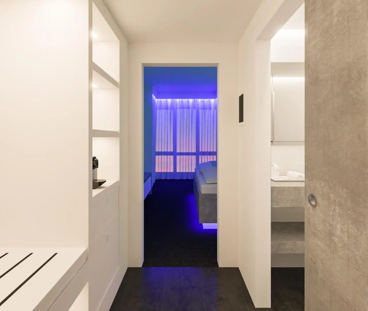 Photo of the whole room in smartel at The Unbrexit