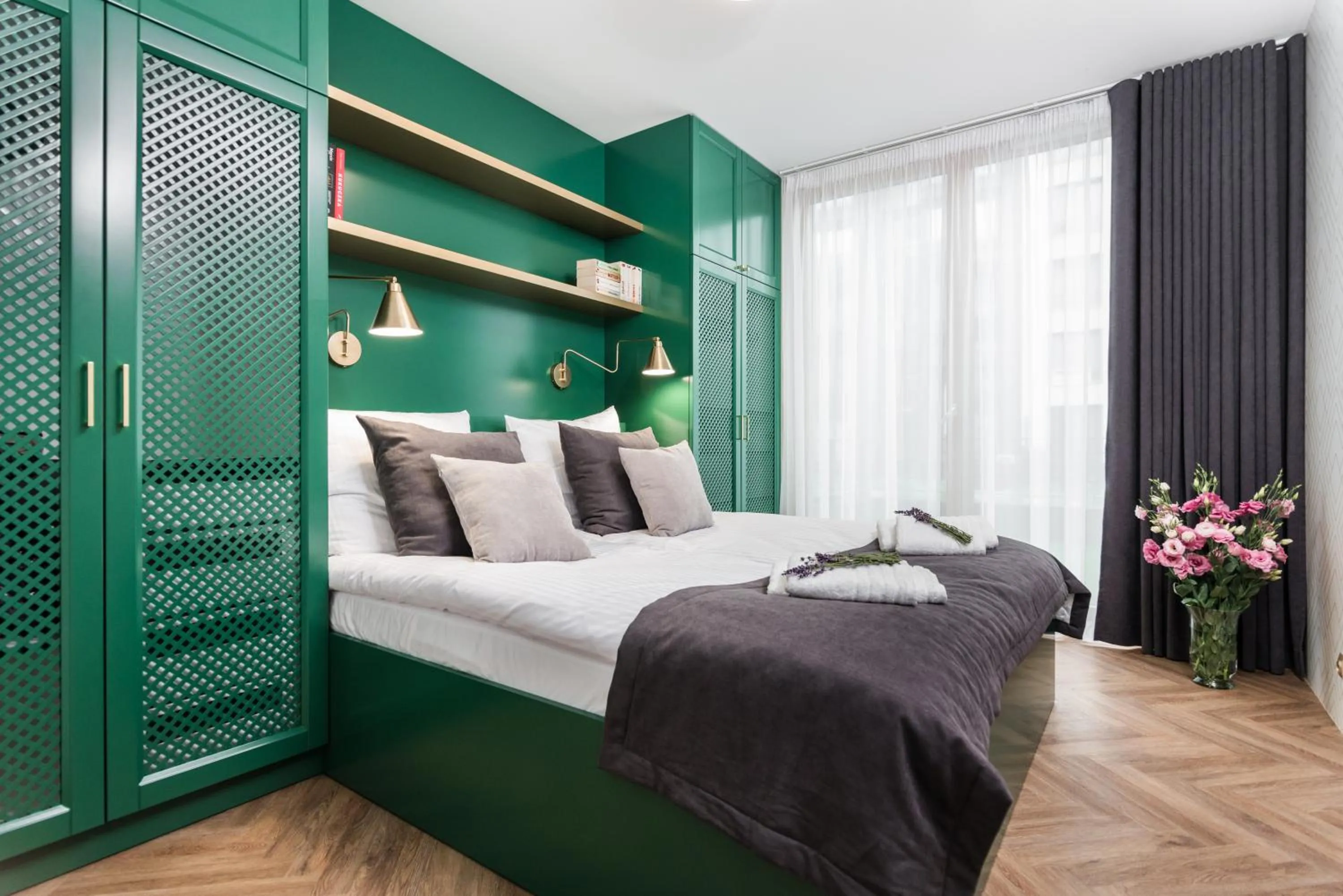 Bed in Moss Apartment