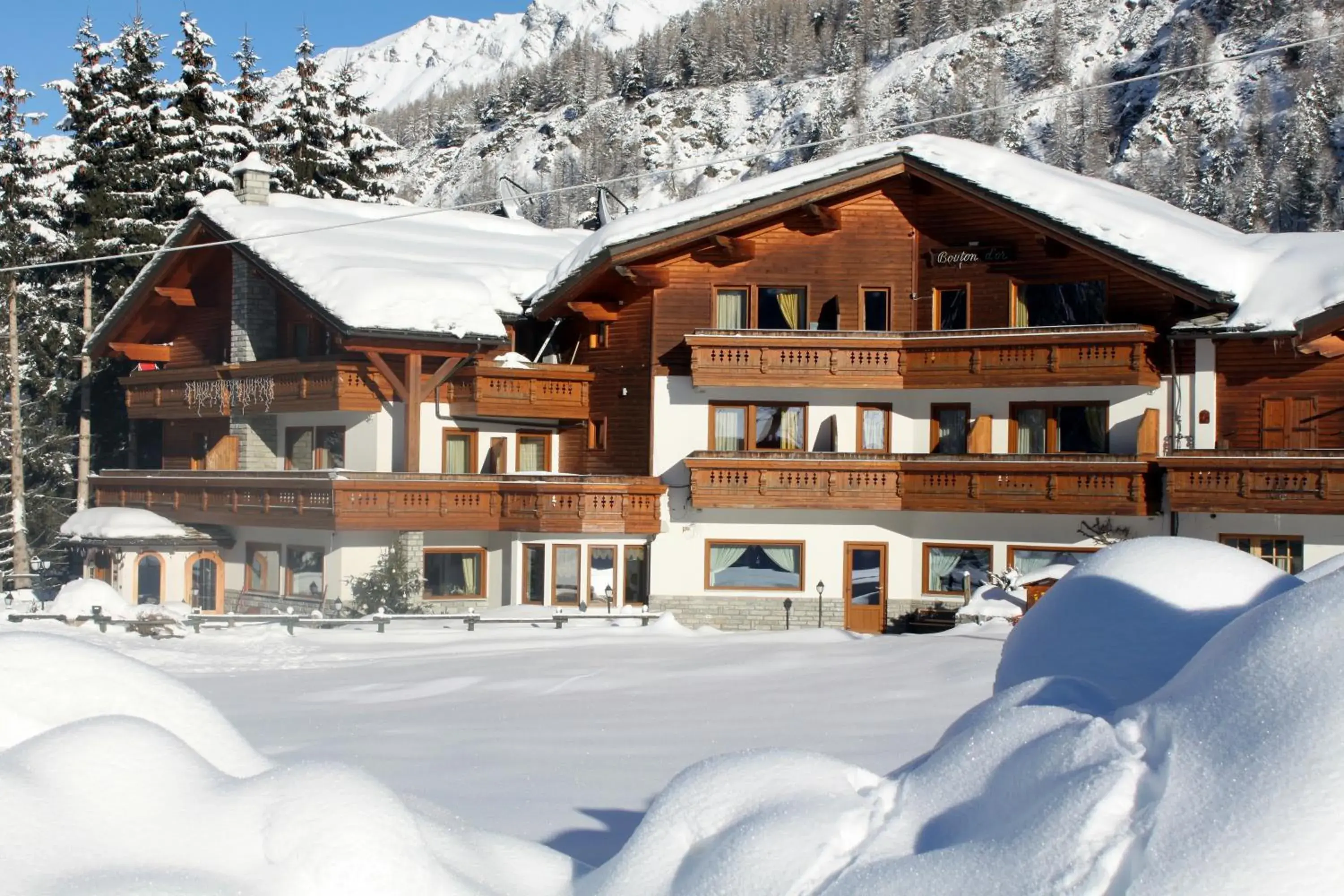 Hotel Bouton D'Or - Cogne Hotel Bouton D'Or - Cogne