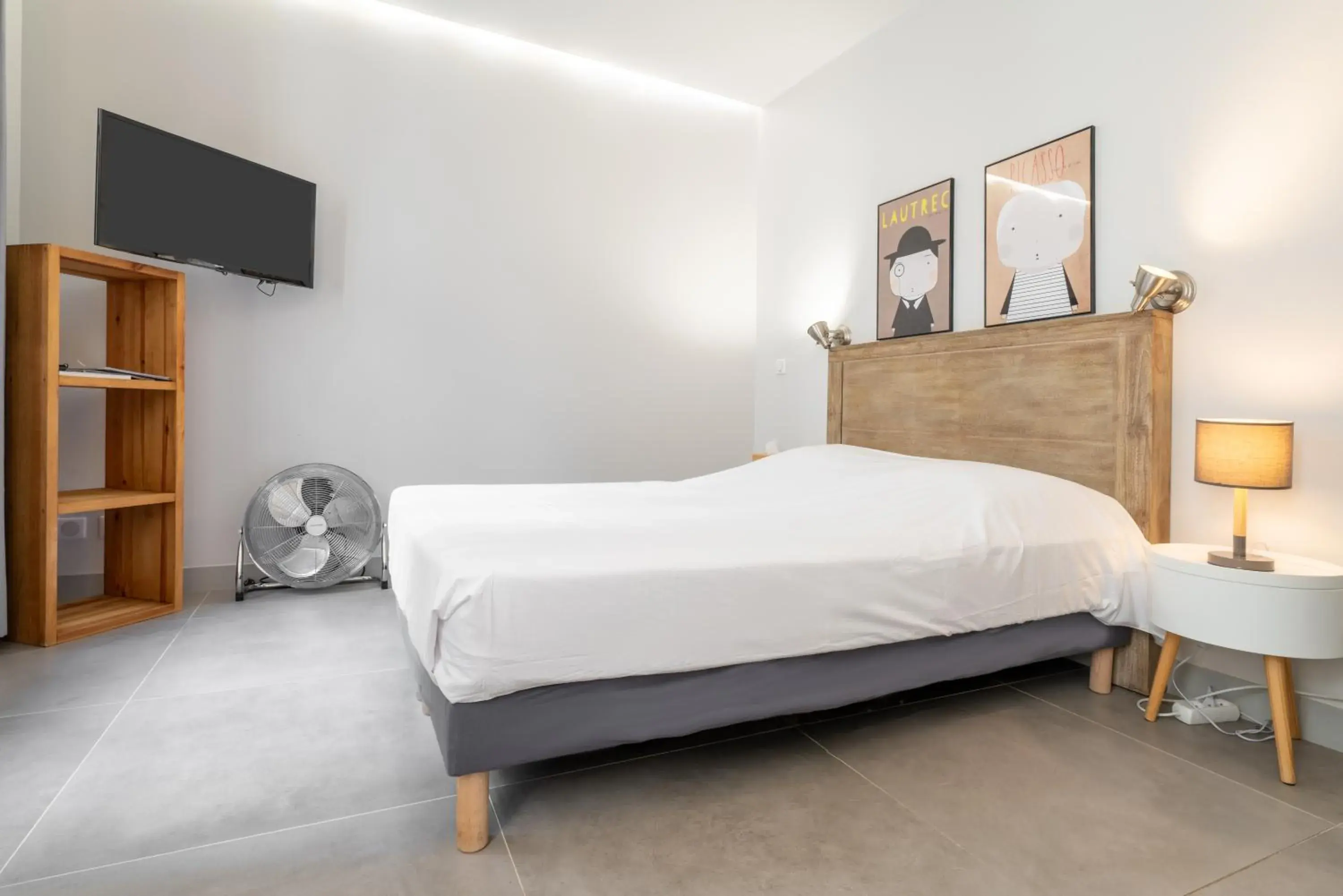 Nearby landmark, Bed in Apparts de l'Oncle Louis Nearby landmark, Bed in Apparts de l'Oncle Louis