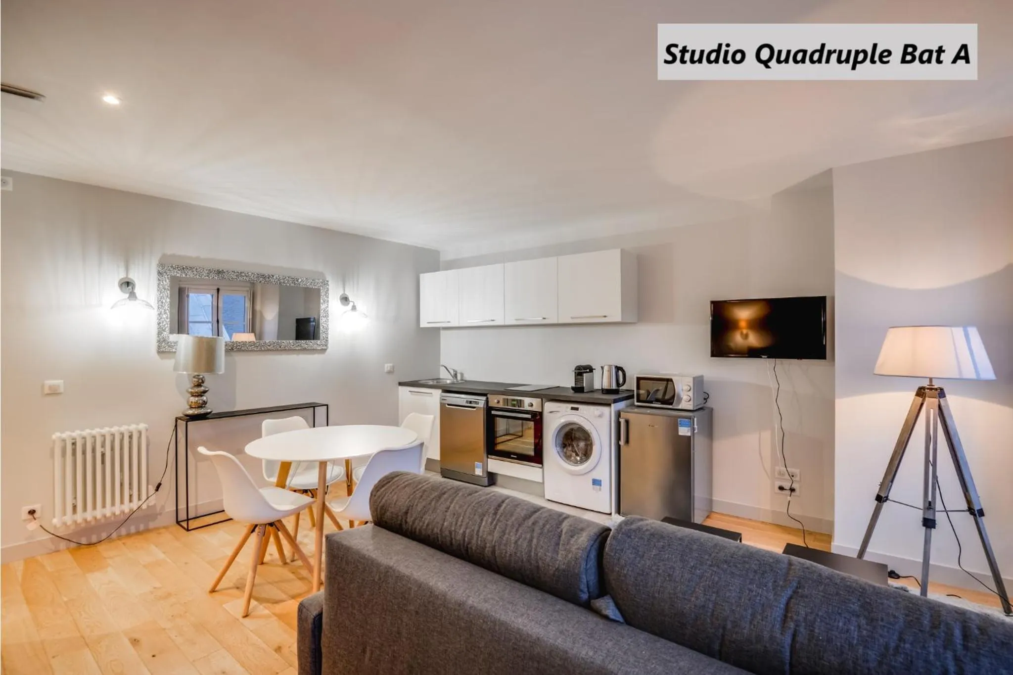 Kitchen or kitchenette in Apparts de l'Oncle Louis