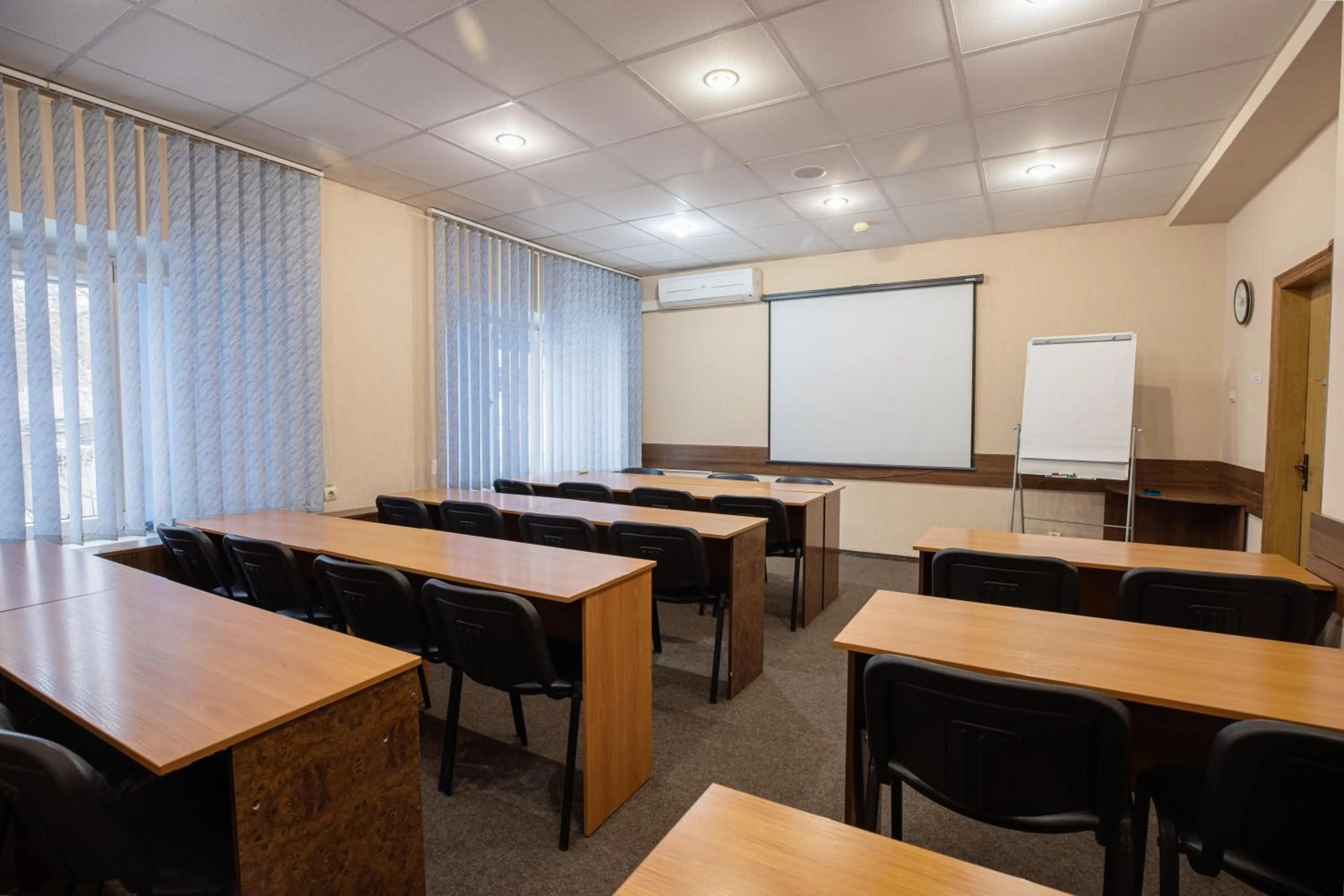 Meeting/conference room in Hotel Mir