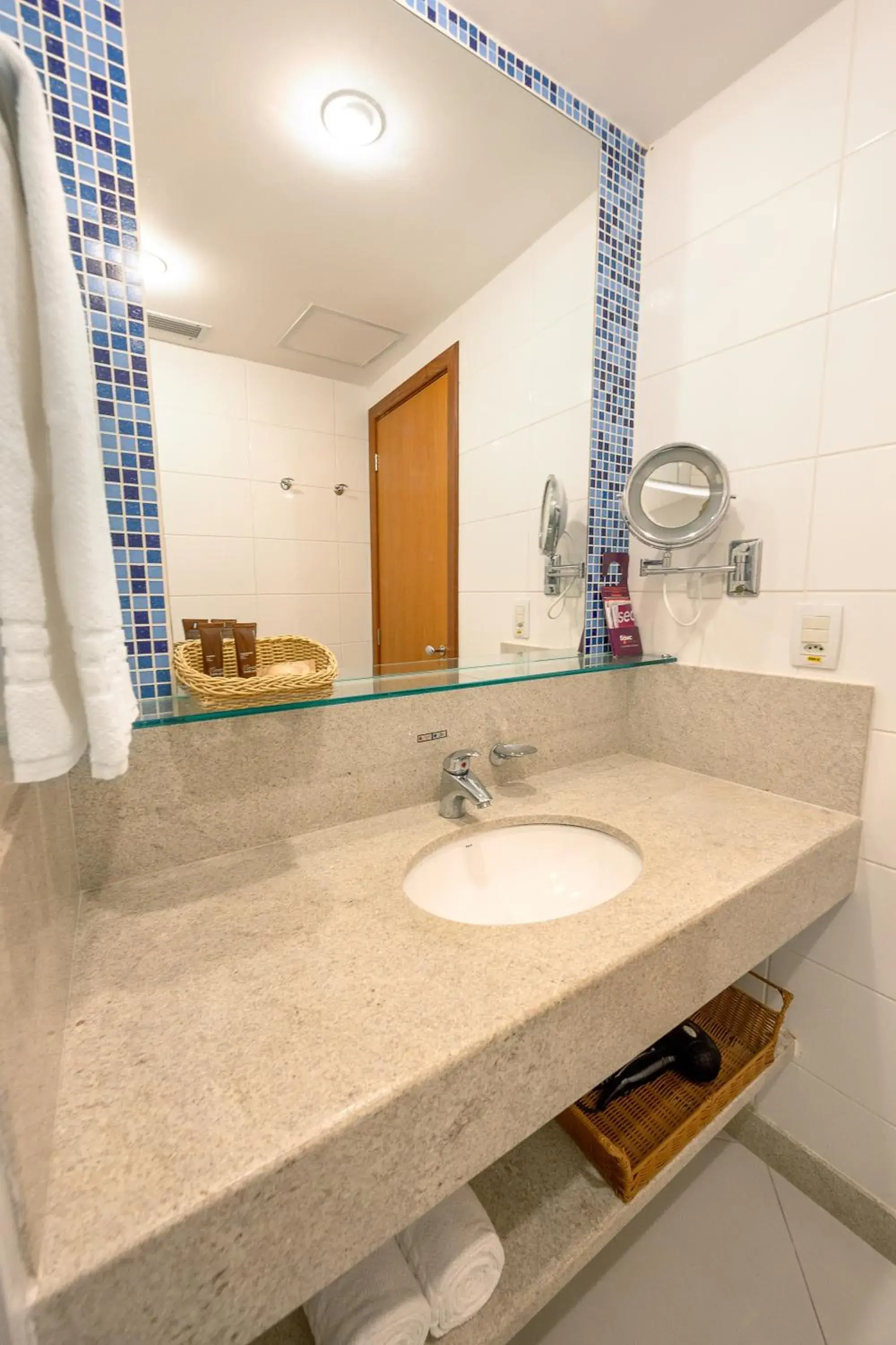 Bathroom in Quality Hotel Vitória Bathroom in Quality Hotel Vitória