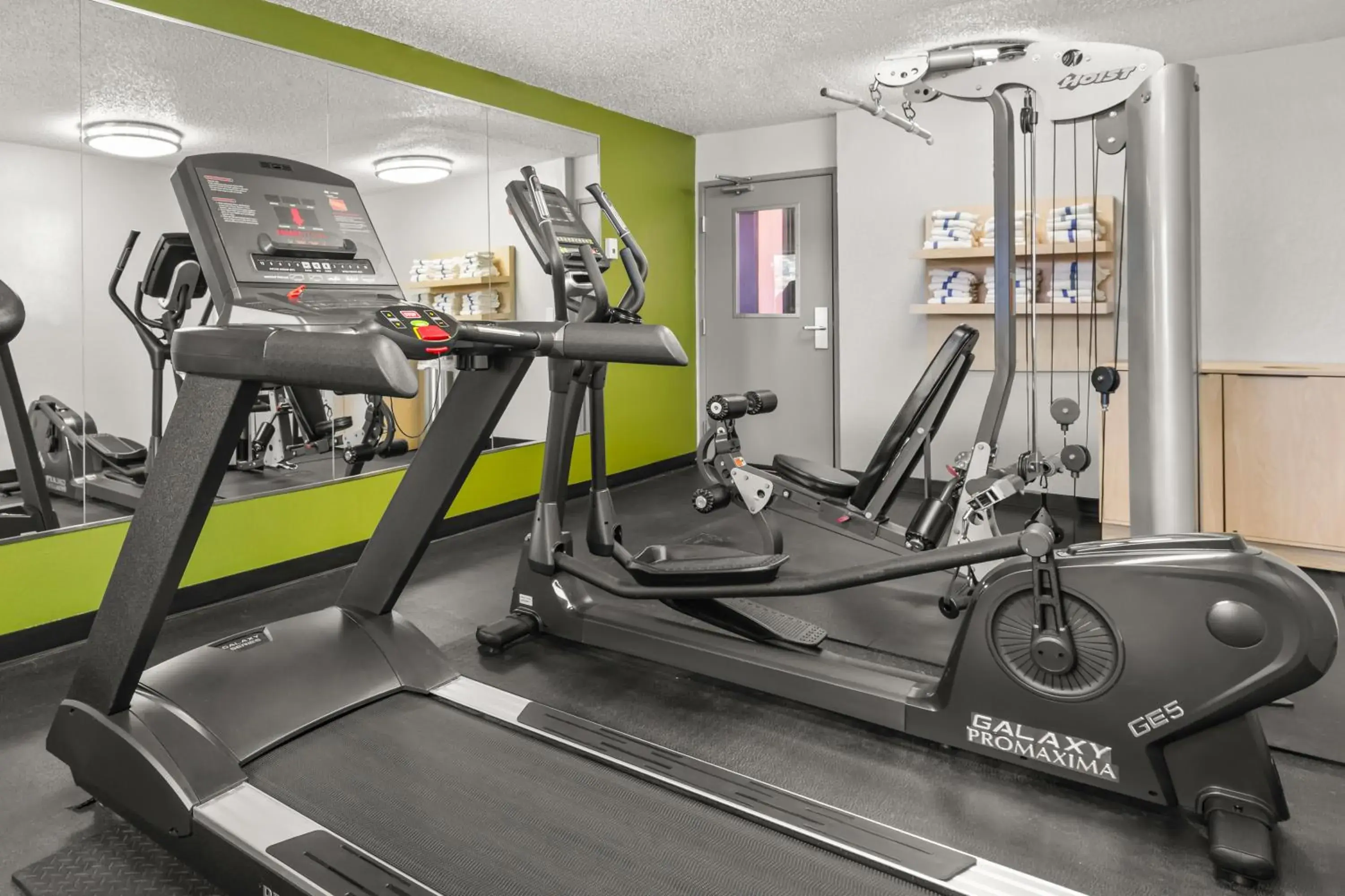 Fitness centre/facilities in Spark By Hilton Eden Prairie Fitness centre/facilities in Spark By Hilton Eden Prairie