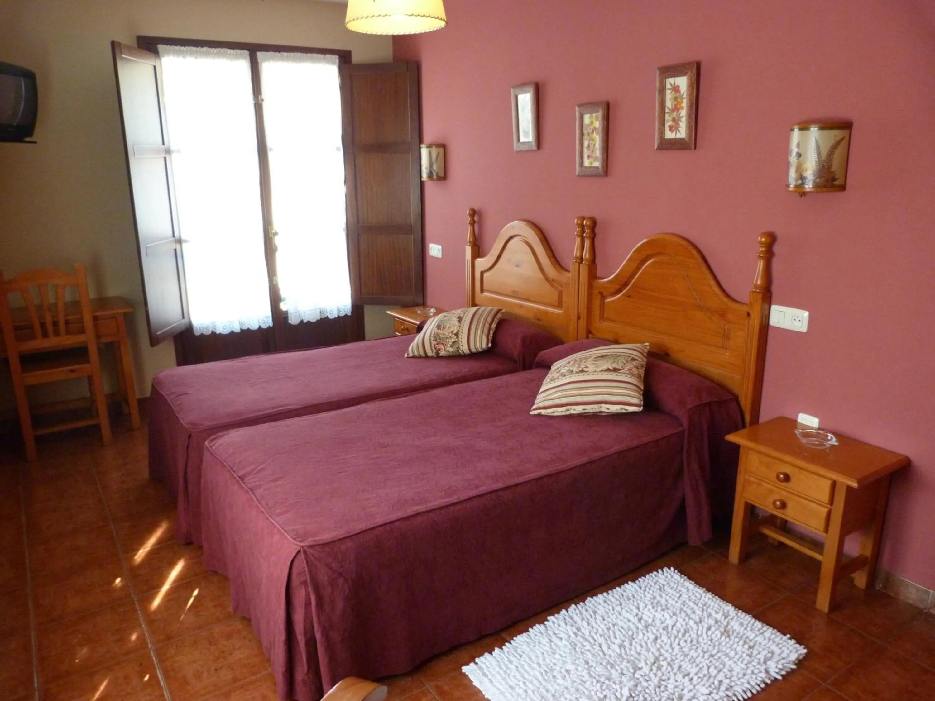 Day, Bed in Hotel Mestas