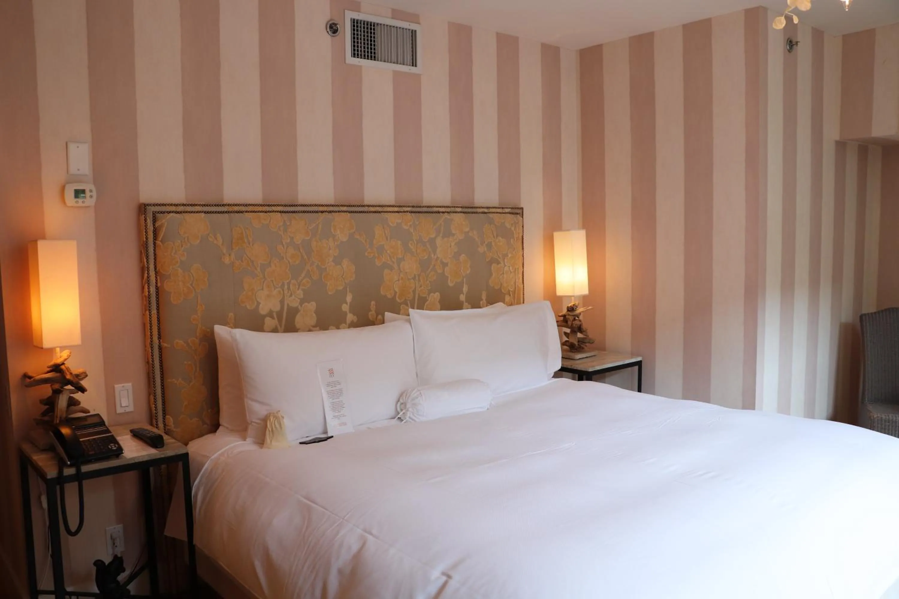 Bed in The Ivy at Verity