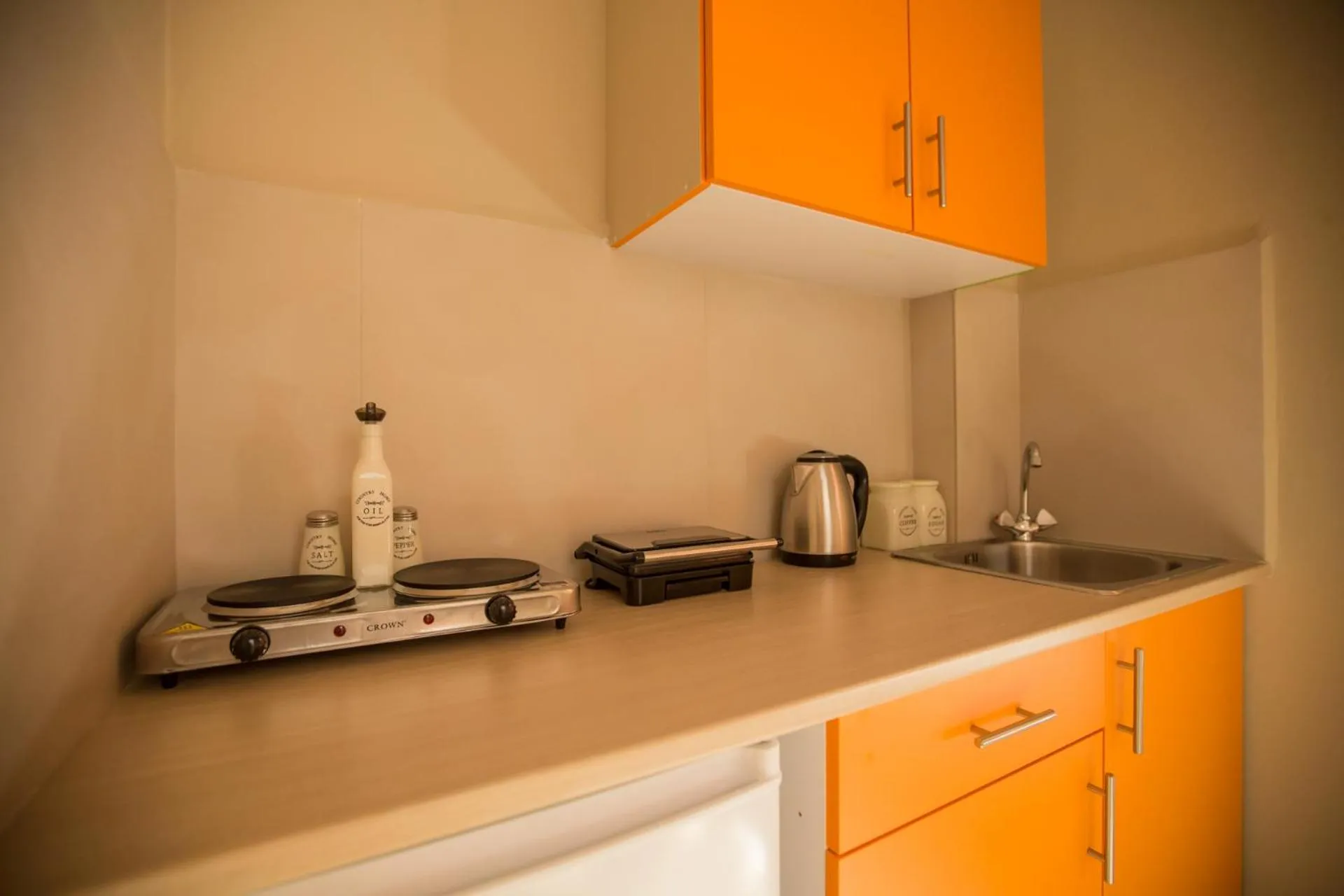 Kitchen or kitchenette in Ilaeira rooms