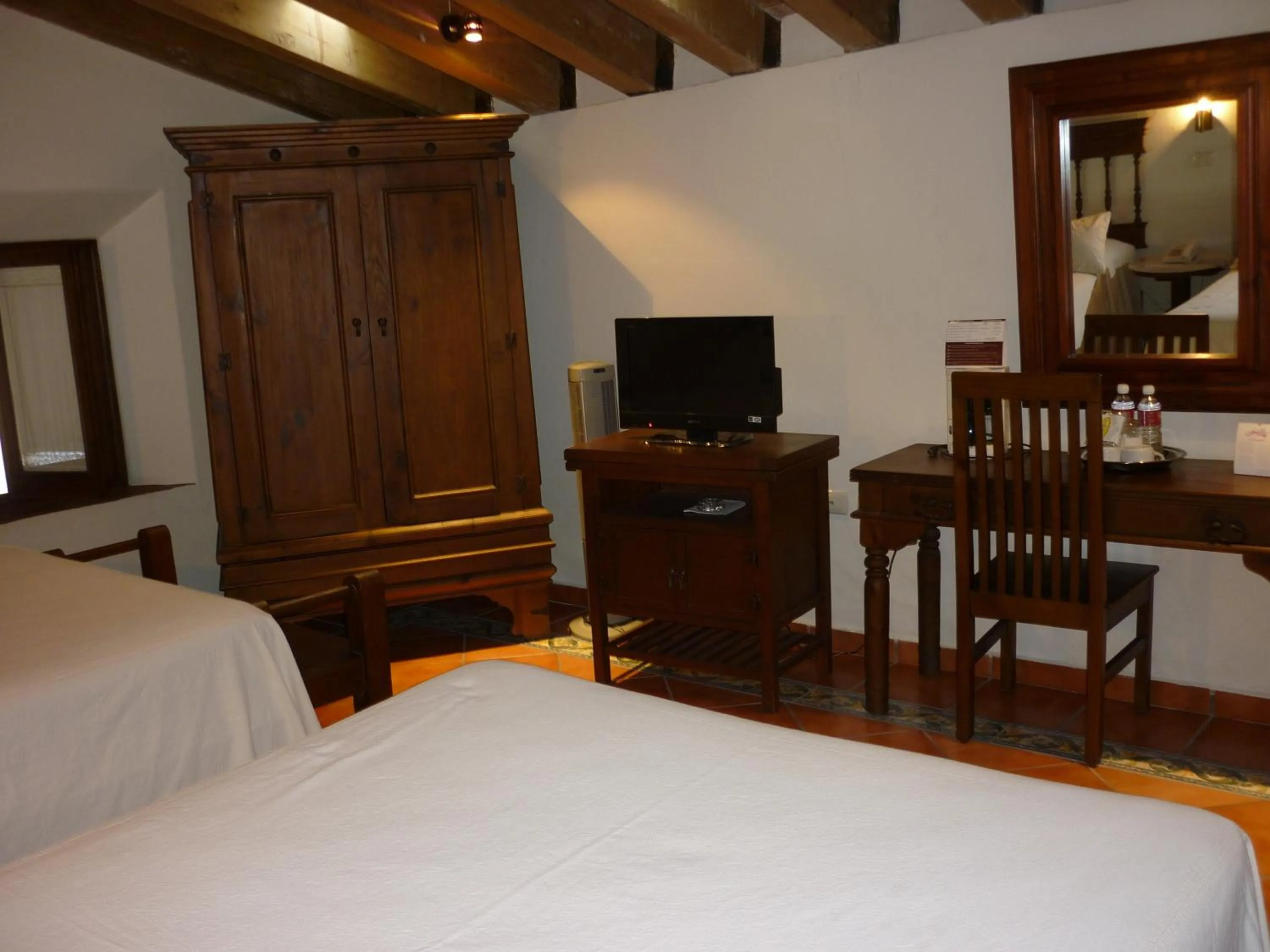 Bed in Meson del Alferez Coatepec