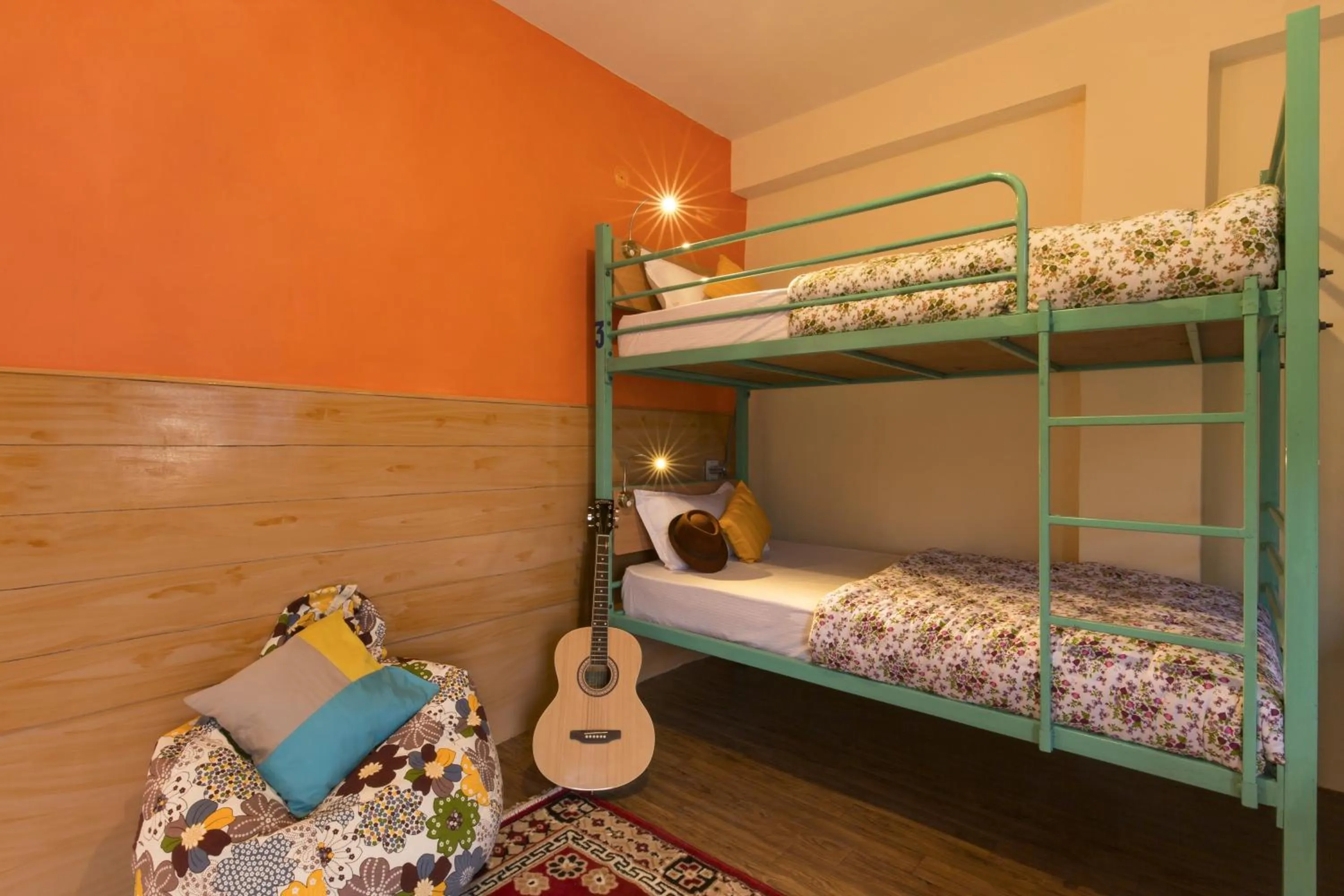 bunk bed in Zostel Chitkul