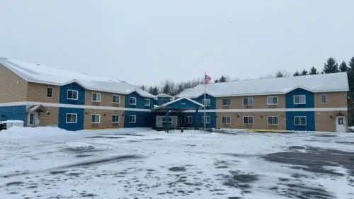 AmericInn by Wyndham Lake Mills