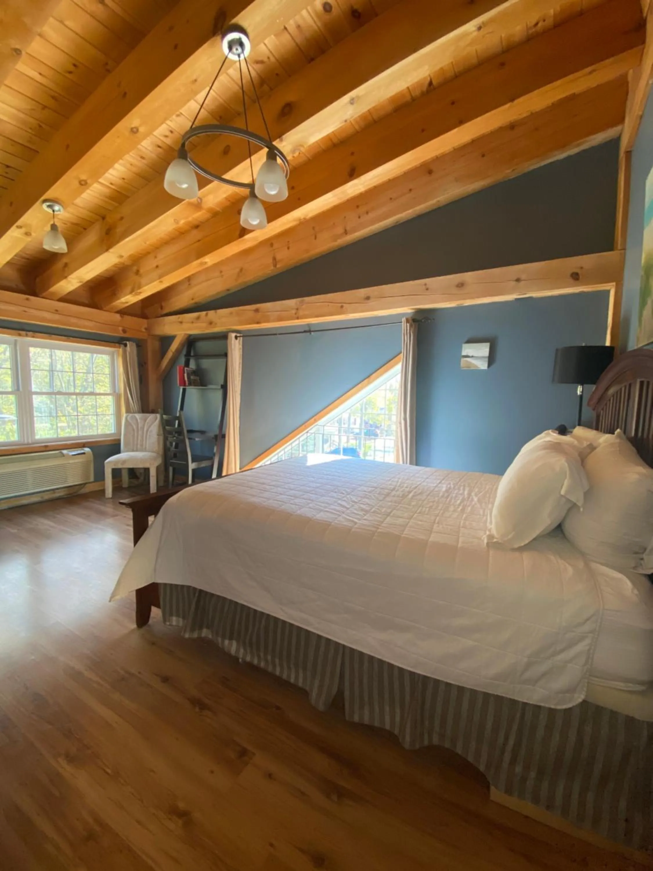 Bed in Timber House Resort