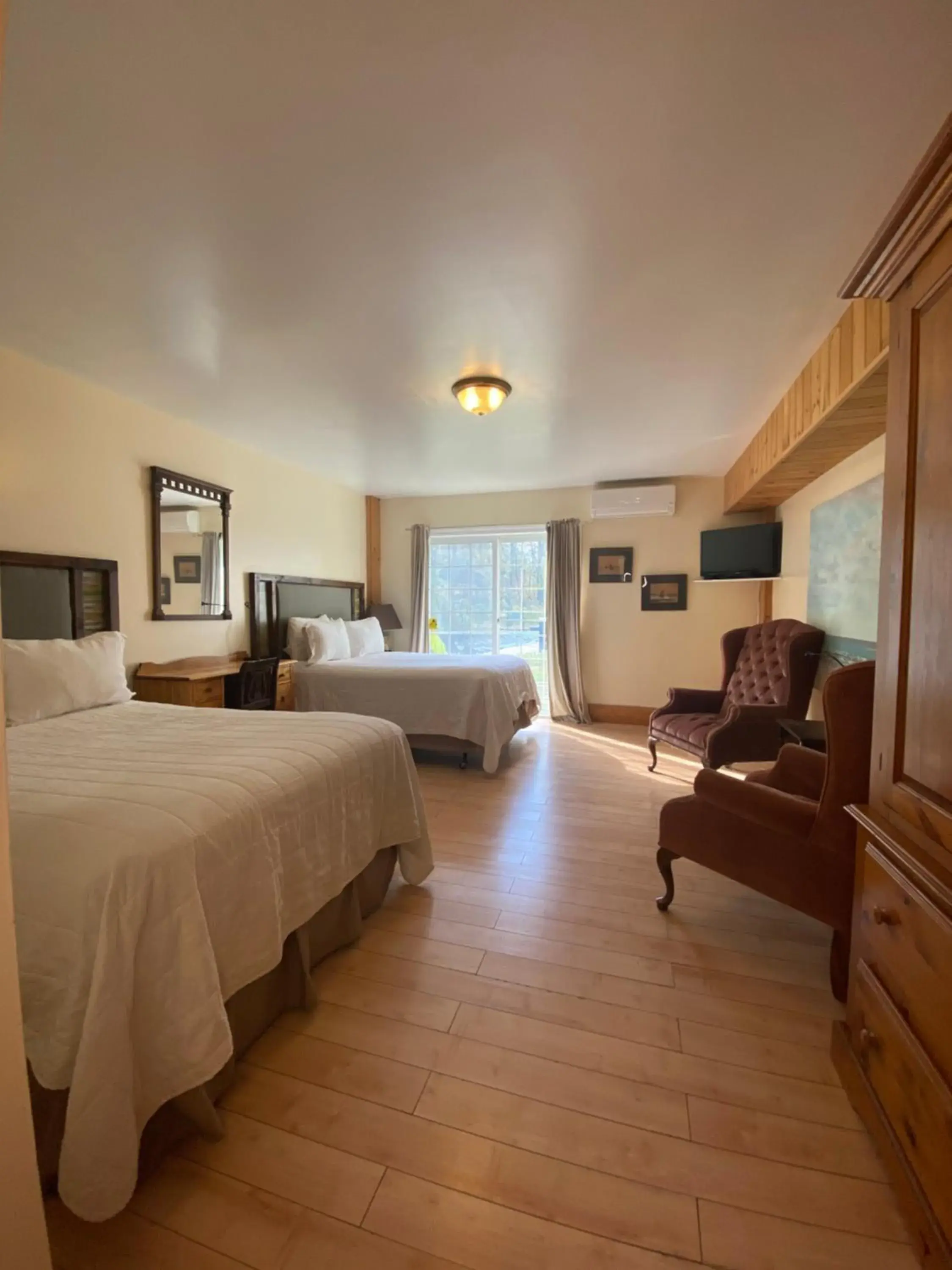 Double Room with Two Double Beds - single occupancy in Timber House Resort Double Room with Two Double Beds - single occupancy in Timber House Resort