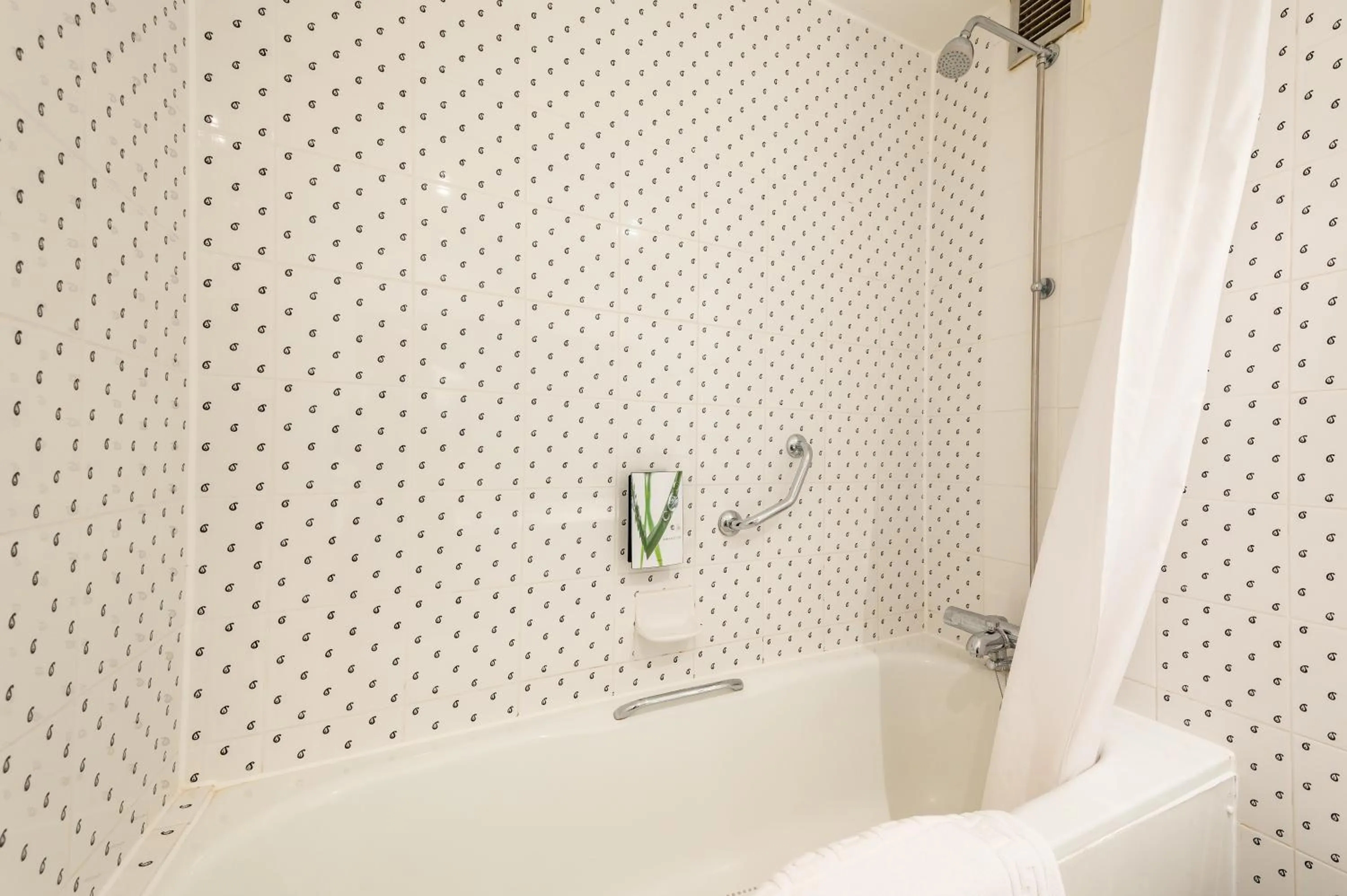 Bathroom in Milestone Peterborough Hotel A1M, Sure Hotel Collection by Best Western