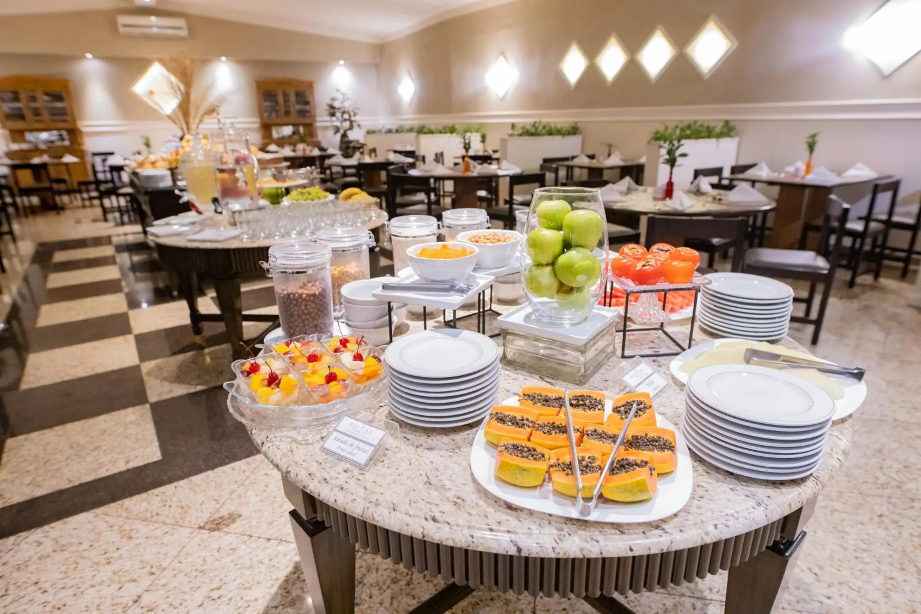 Breakfast in Hotel JP Ribeirão Preto Resort & Convenções by Nacional Inn Breakfast in Hotel JP Ribeirão Preto Resort & Convenções by Nacional Inn