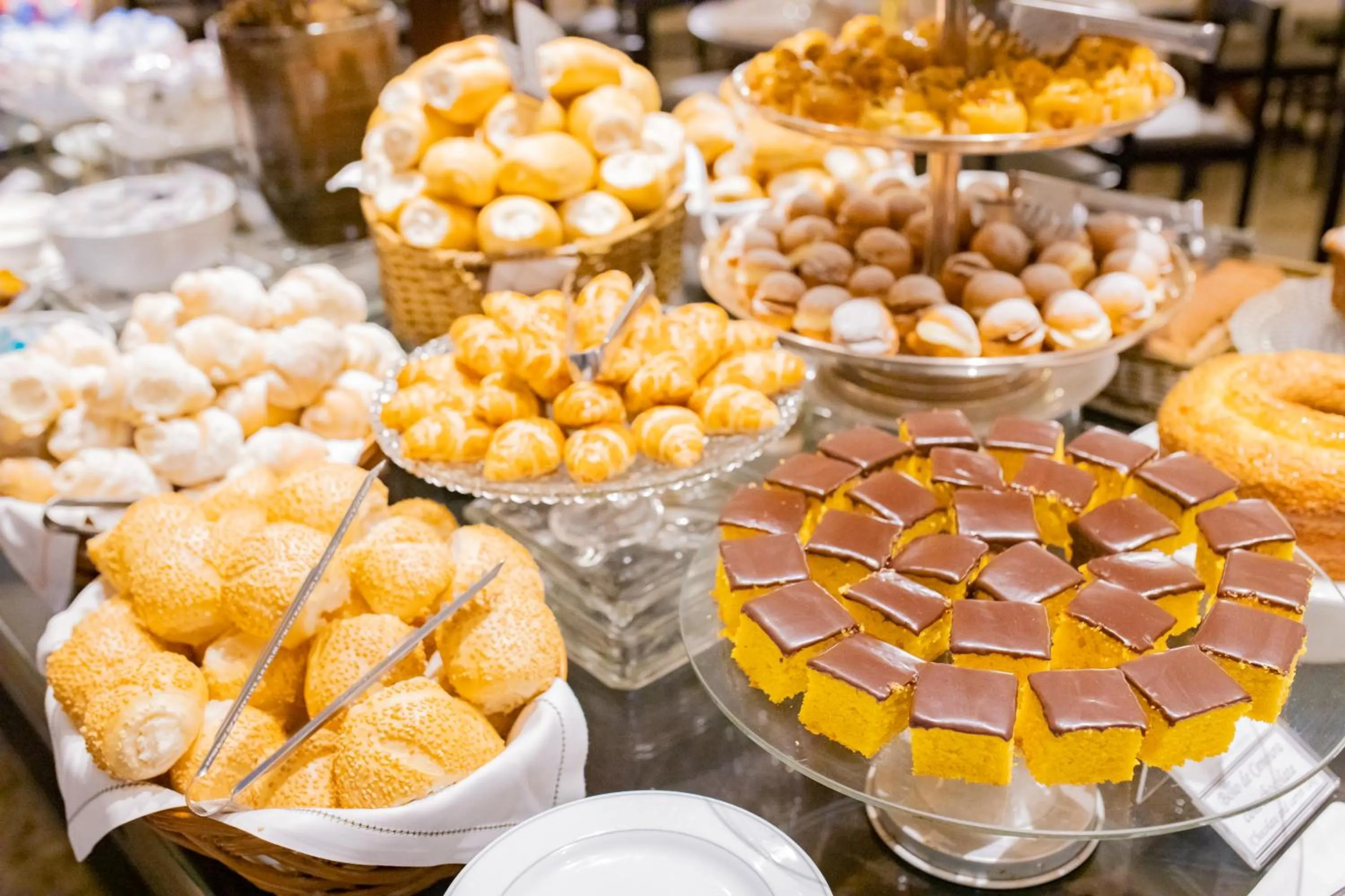Breakfast in Hotel JP Ribeirão Preto Resort & Convenções by Nacional Inn