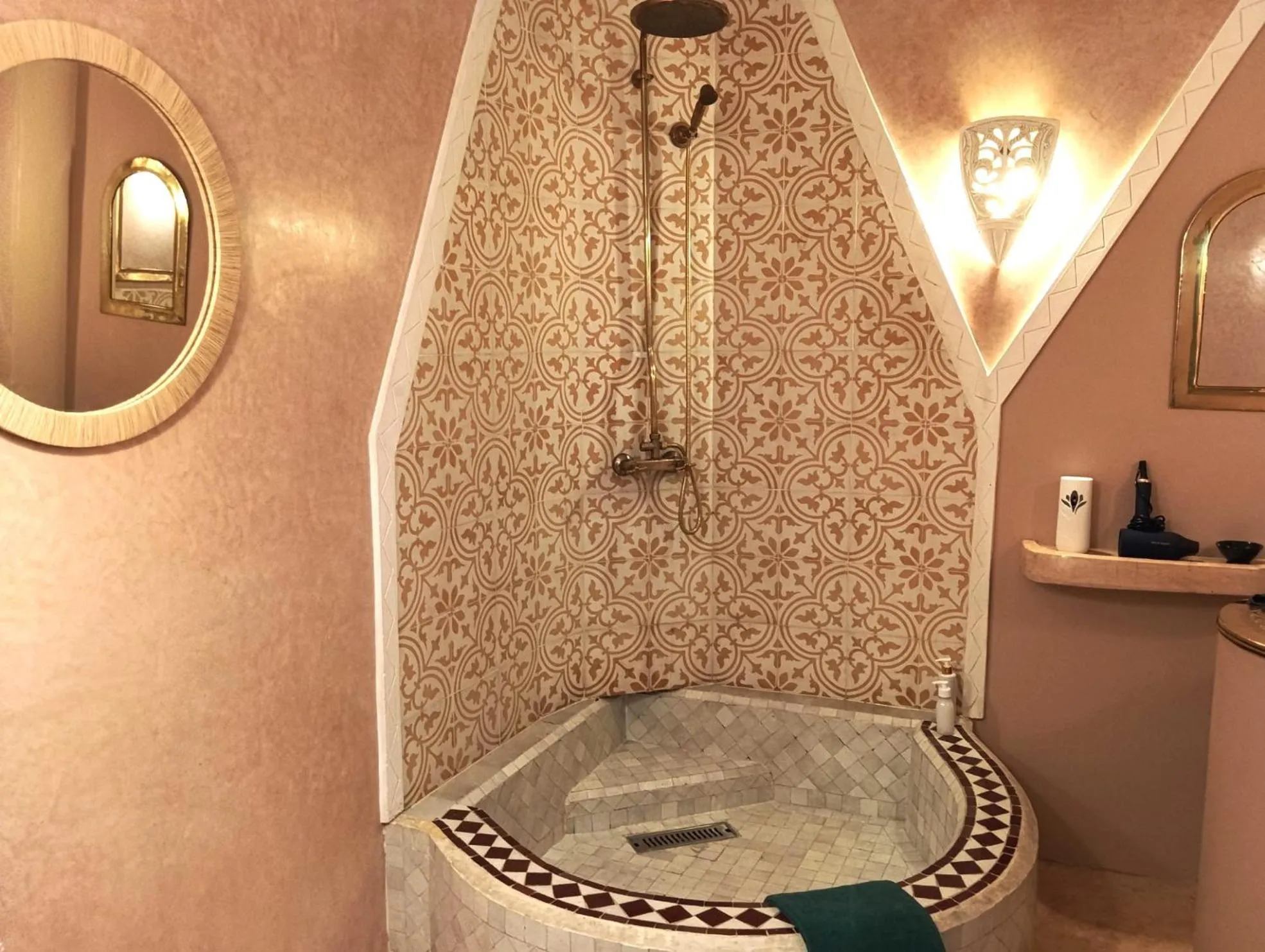 Bathroom in Dar Taliwint