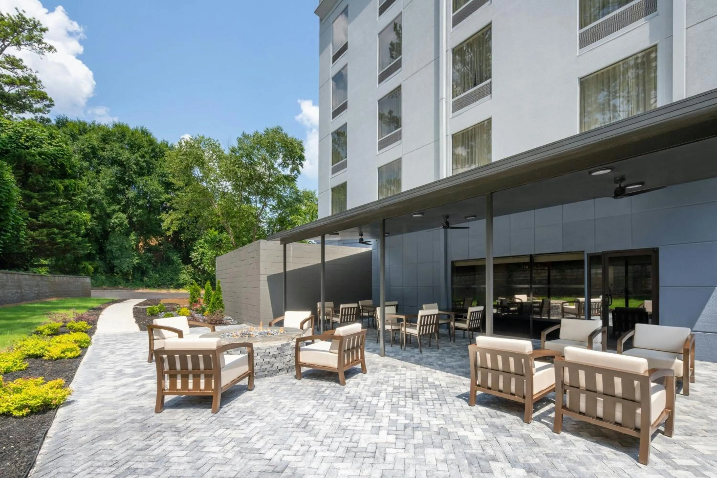 Property building in Four Points by Sheraton College Park Atlanta Airport