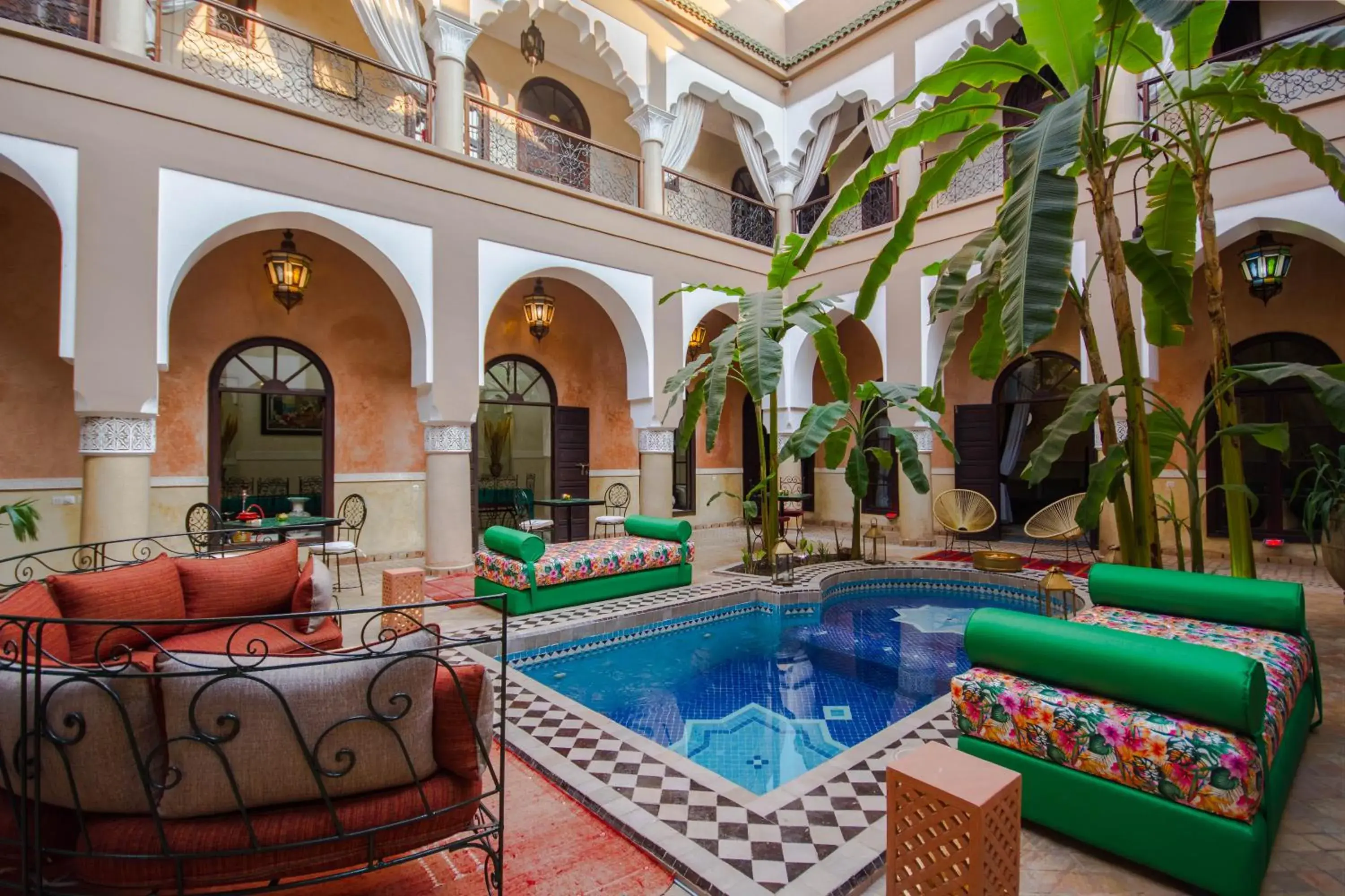 Riad Nabila Riad Nabila